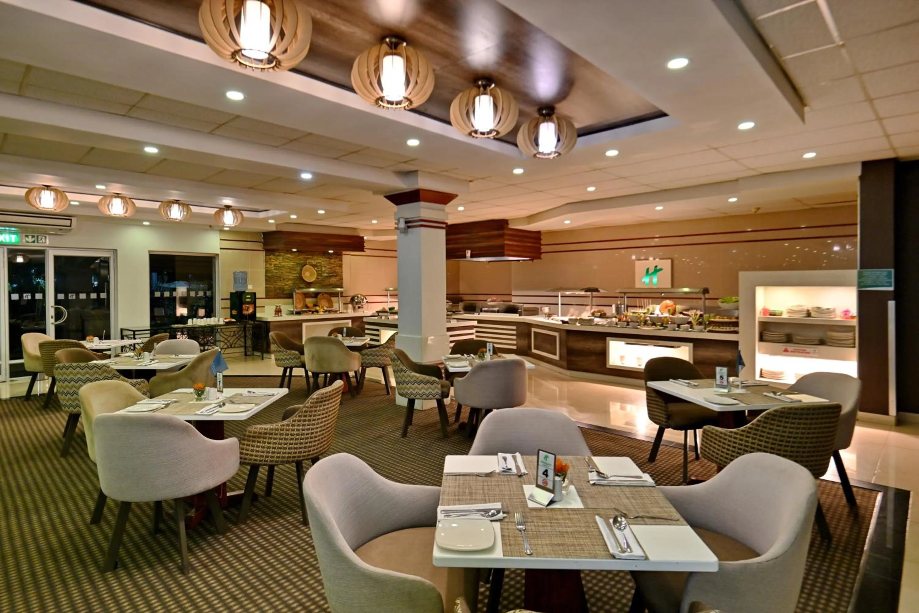 Restaurant/places to eat in Holiday Inn - Bulawayo by IHG