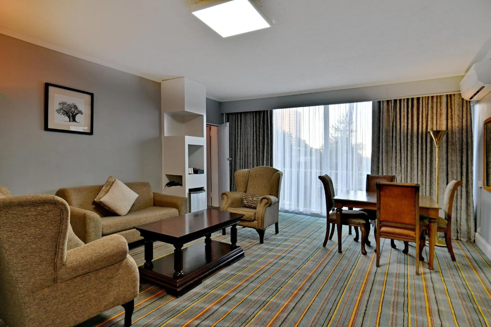 Photo of the whole room in Holiday Inn - Bulawayo by IHG