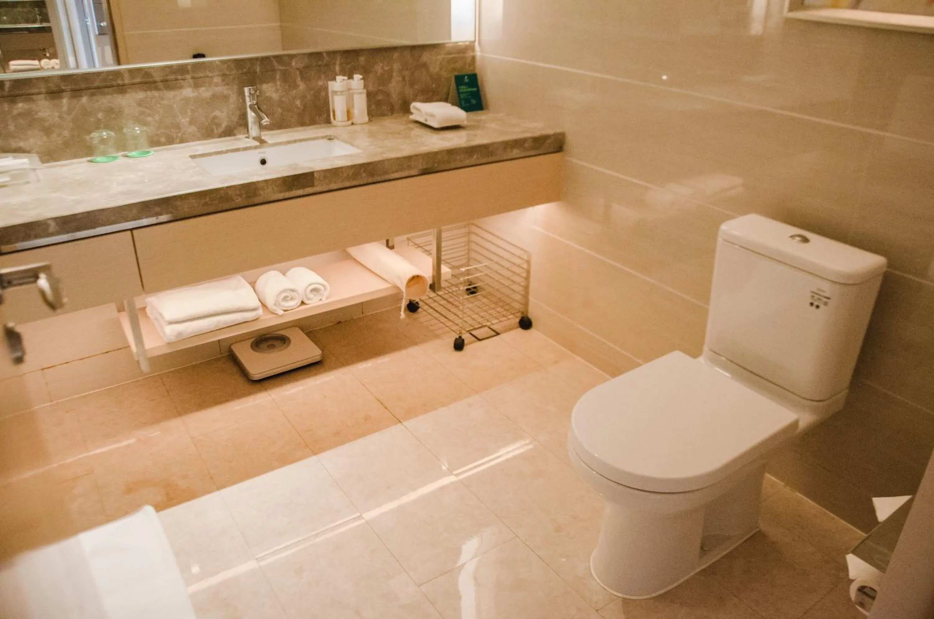 Shower in Holiday Inn Chongqing University Town by IHG