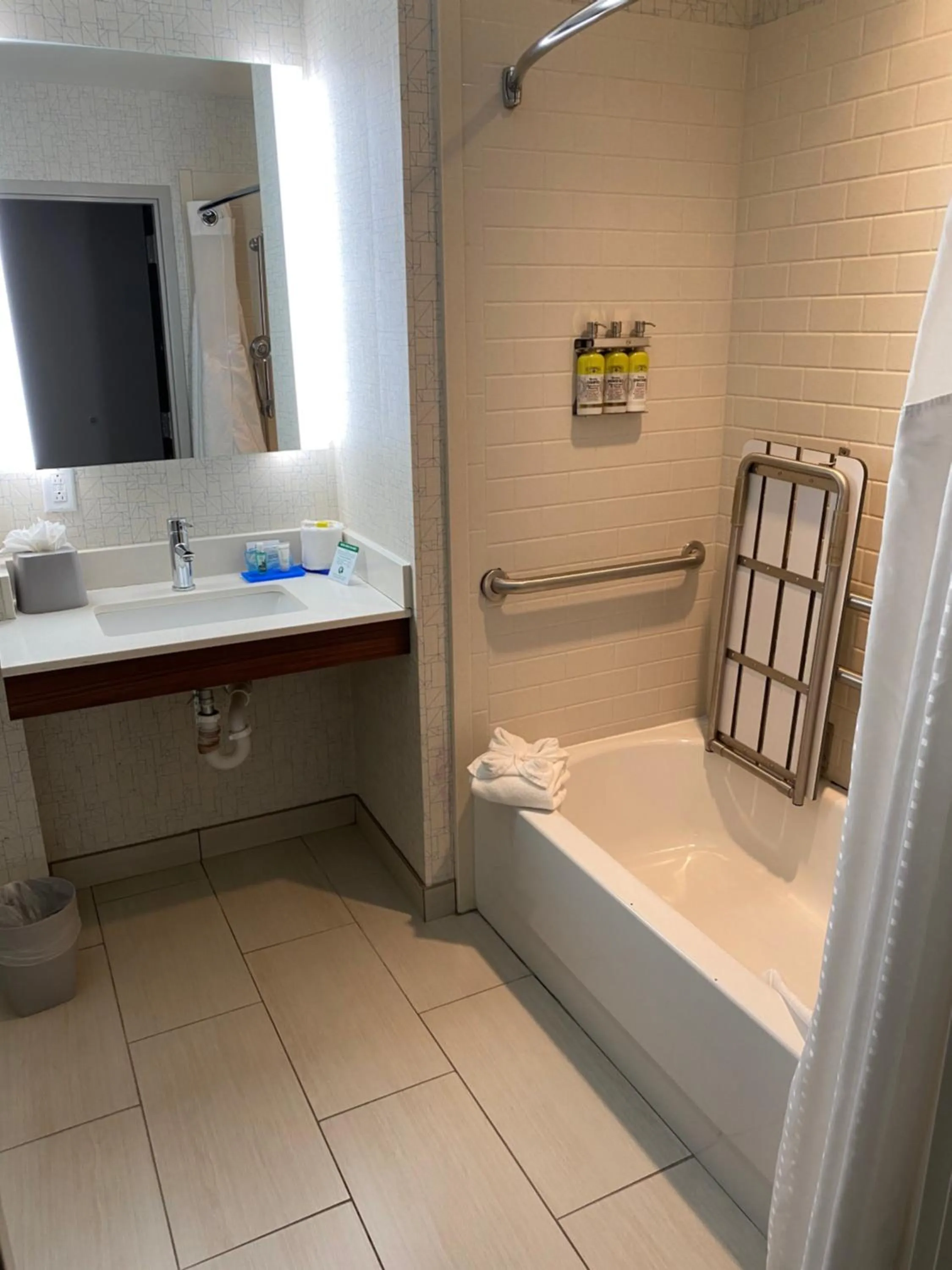 Bathroom in Holiday Inn Express Columbia by IHG