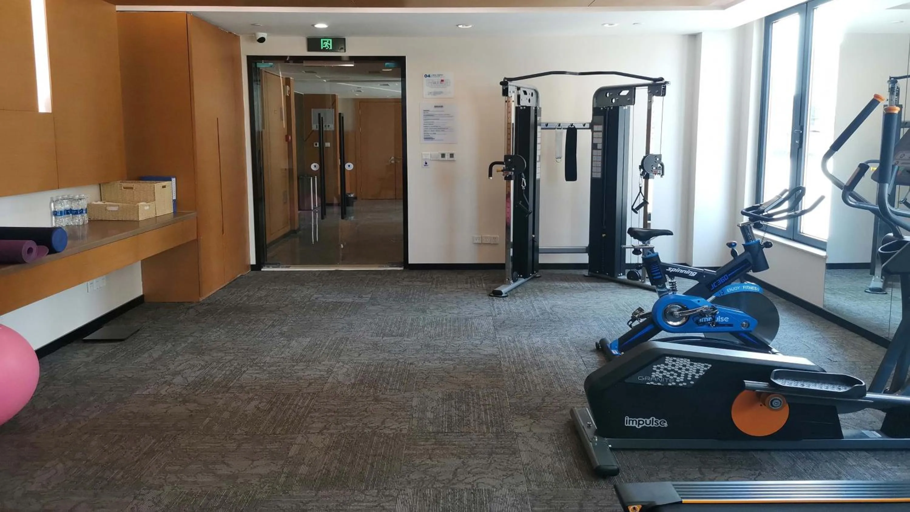 Fitness centre/facilities in Holiday Inn Express Chengdu Huanhuaxi by IHG-Near Jinsha Site Musem,Near Wuhou Temple Museum,Welcome drinks,Free gym,Free self-service laundry
