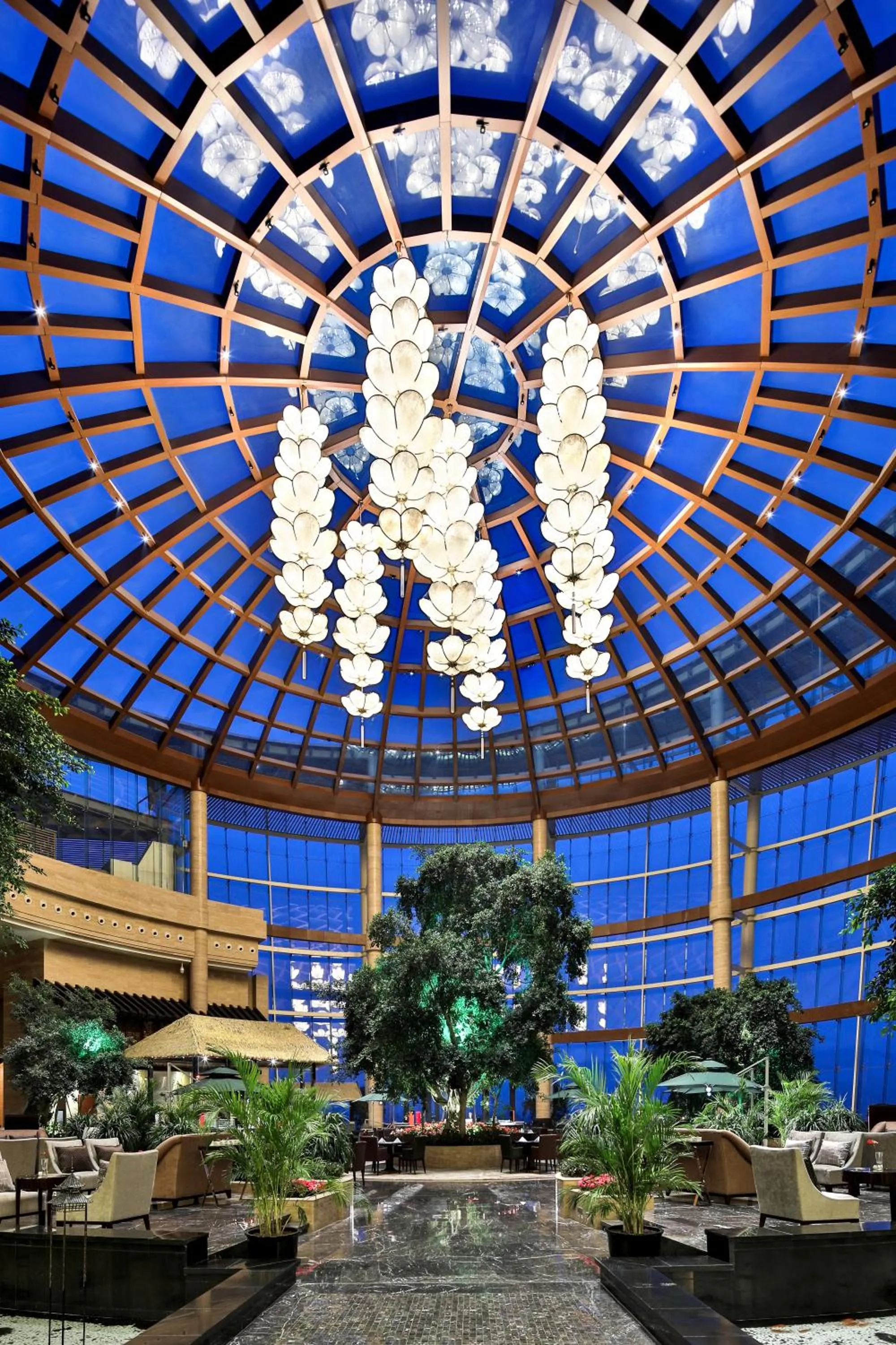 Restaurant/places to eat in InterContinental Sancha Lake by IHG