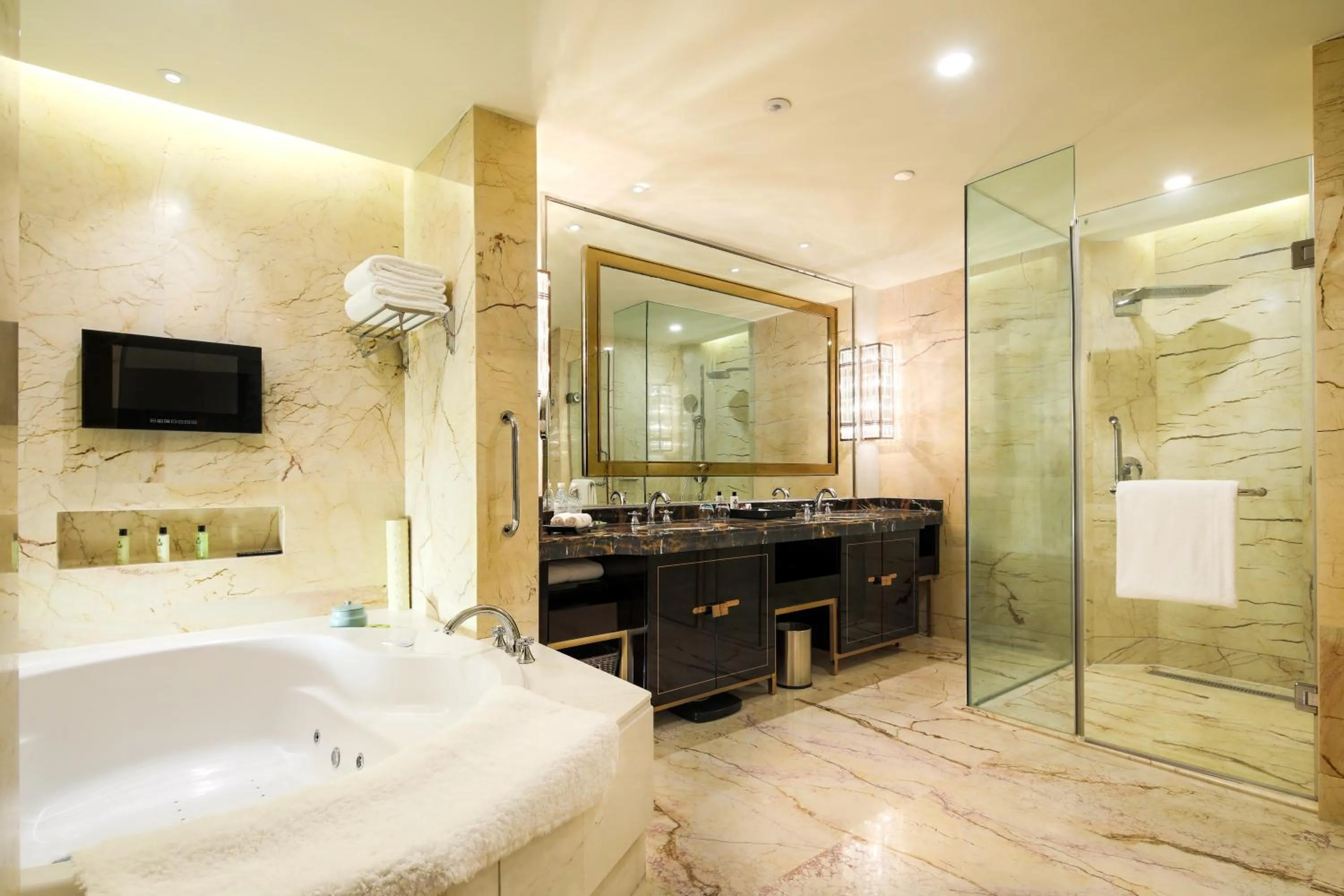 Bathroom in InterContinental Sancha Lake by IHG