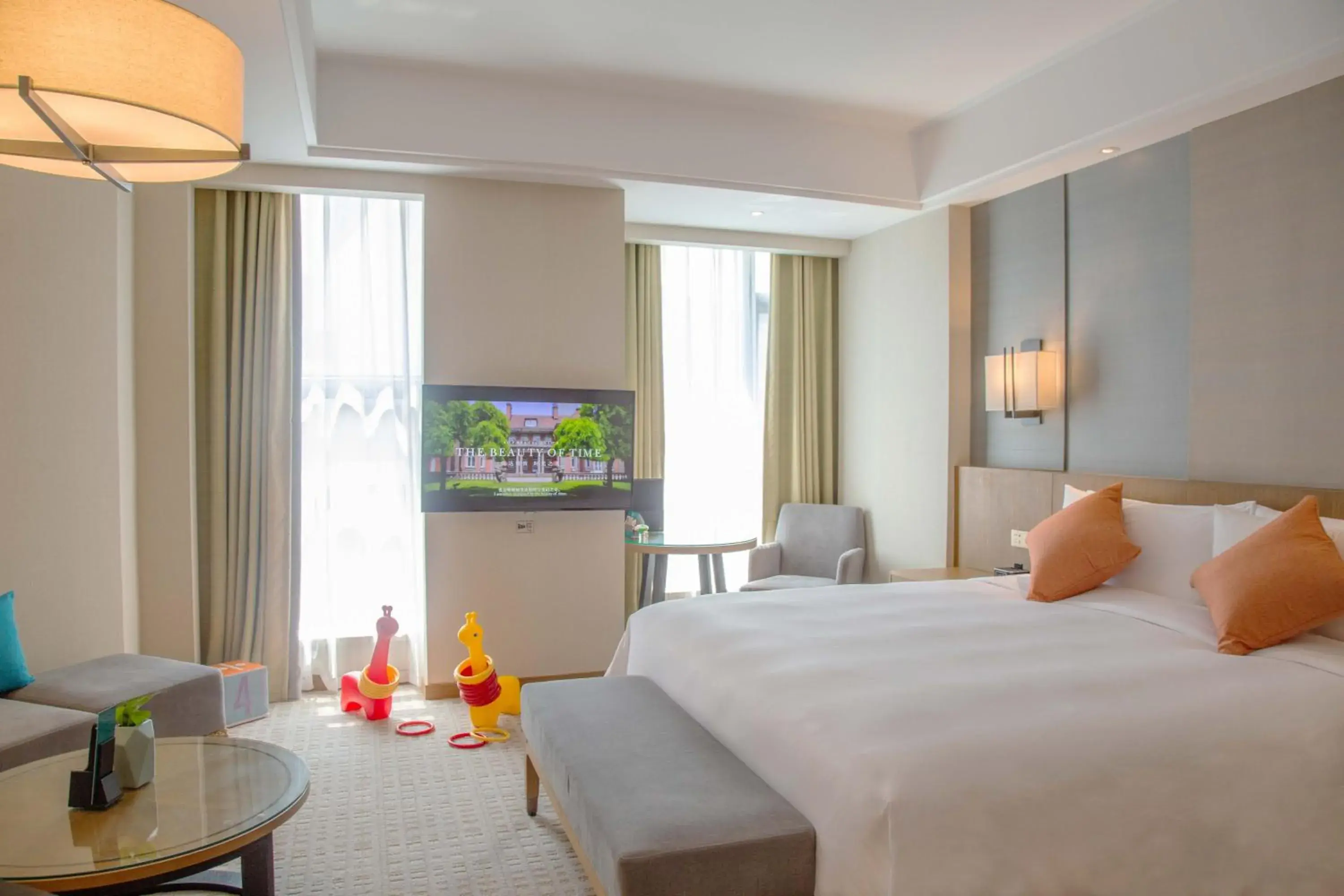 Photo of the whole room, Bed in InterContinental Sancha Lake by IHG Photo of the whole room, Bed in InterContinental Sancha Lake by IHG