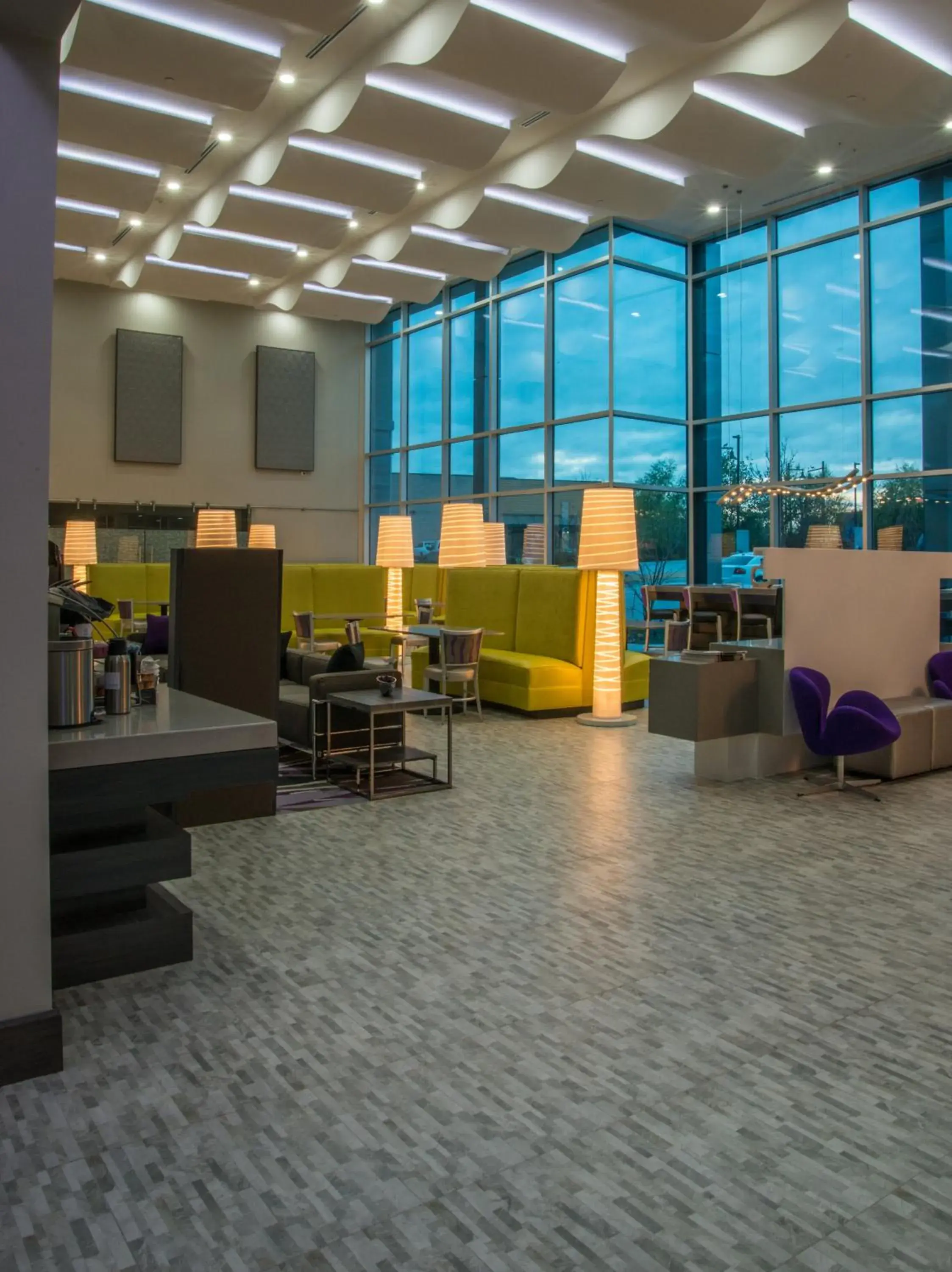 Lobby or reception in Holiday Inn Express & Suites Garland E - Lake Hubbard I30 by IHG Lobby or reception in Holiday Inn Express & Suites Garland E - Lake Hubbard I30 by IHG