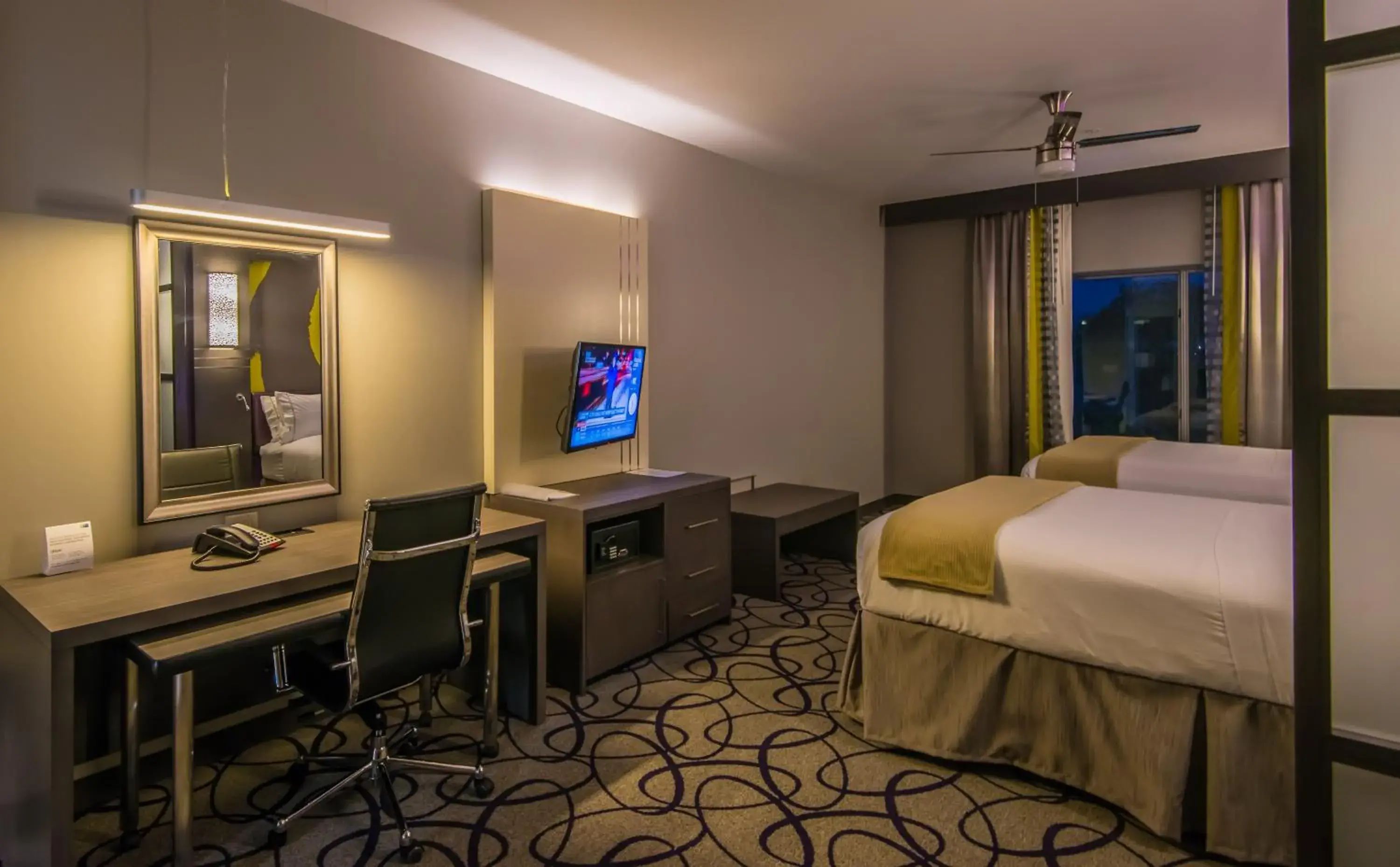 Bedroom, Bed in Holiday Inn Express & Suites Garland E - Lake Hubbard I30 by IHG Bedroom, Bed in Holiday Inn Express & Suites Garland E - Lake Hubbard I30 by IHG