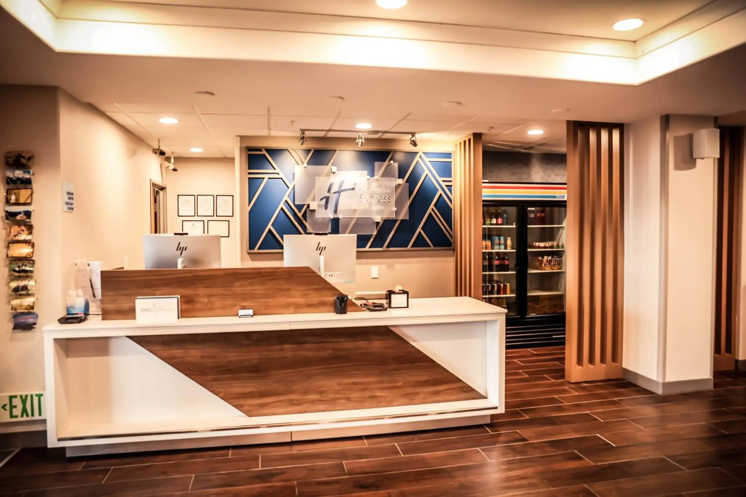 Lobby or reception in Holiday Inn Express & Suites Douglas by IHG Lobby or reception in Holiday Inn Express & Suites Douglas by IHG