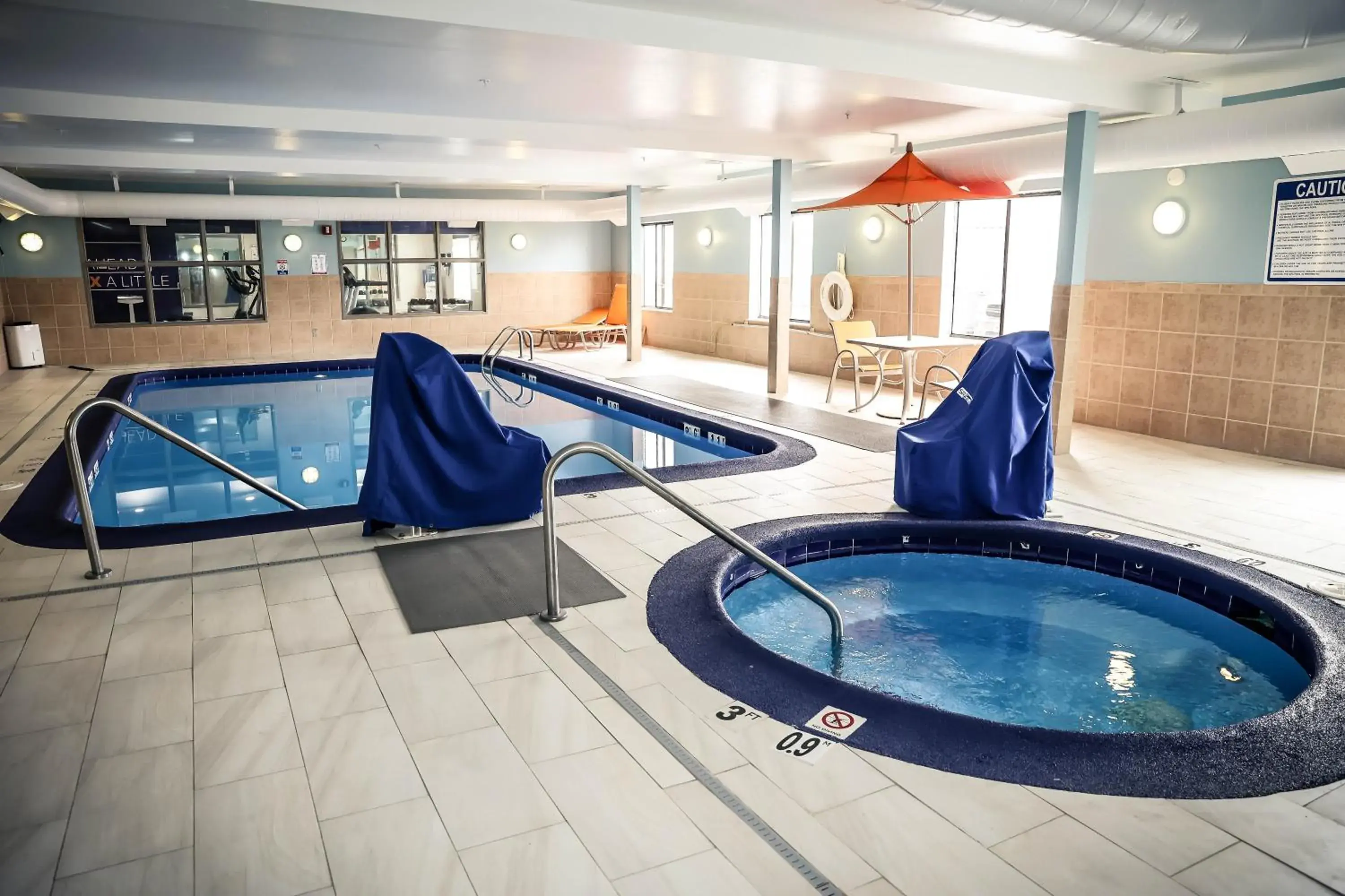 Swimming pool in Holiday Inn Express & Suites Douglas by IHG Swimming pool in Holiday Inn Express & Suites Douglas by IHG