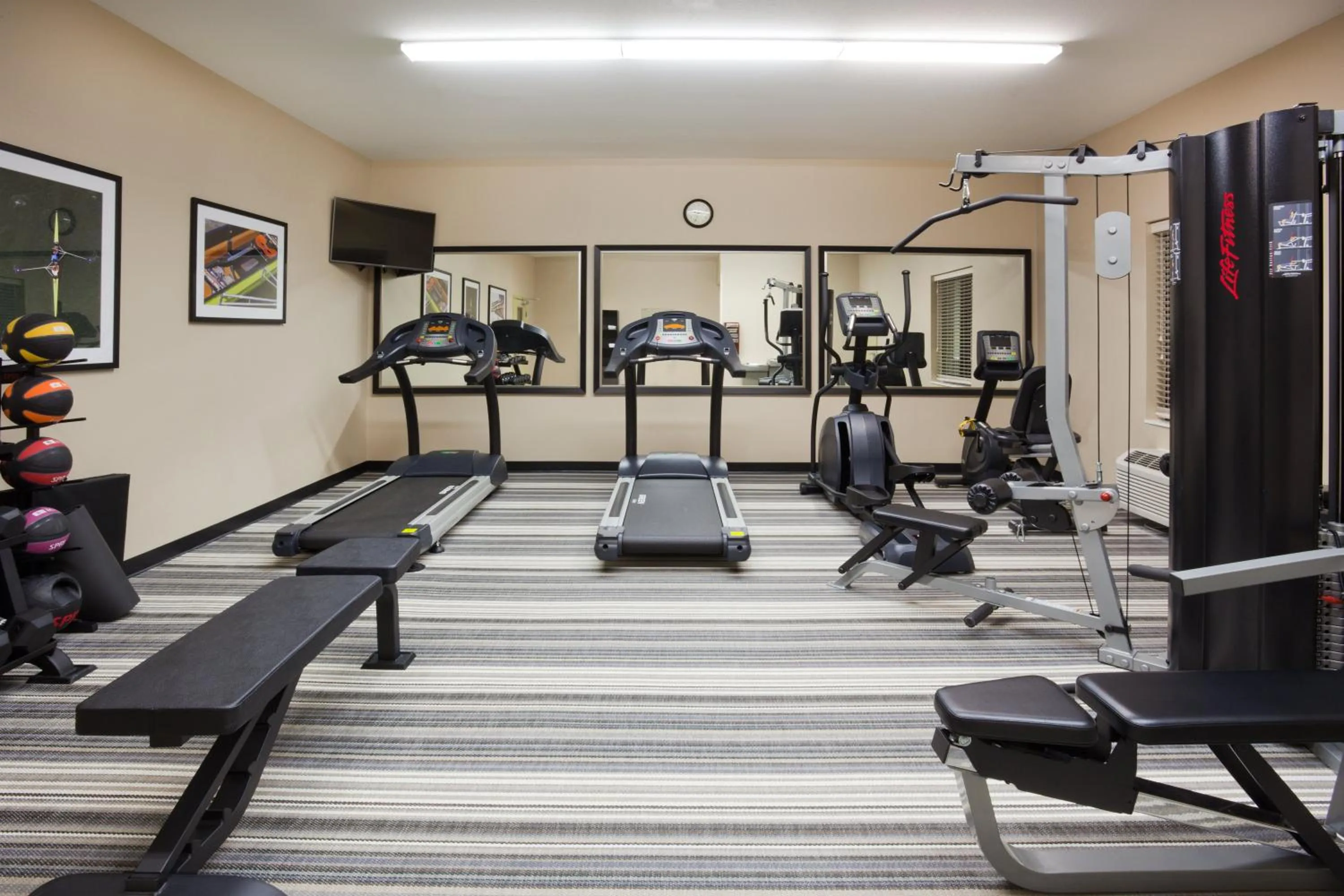 Fitness centre/facilities in Candlewood Suites Dickinson by IHG