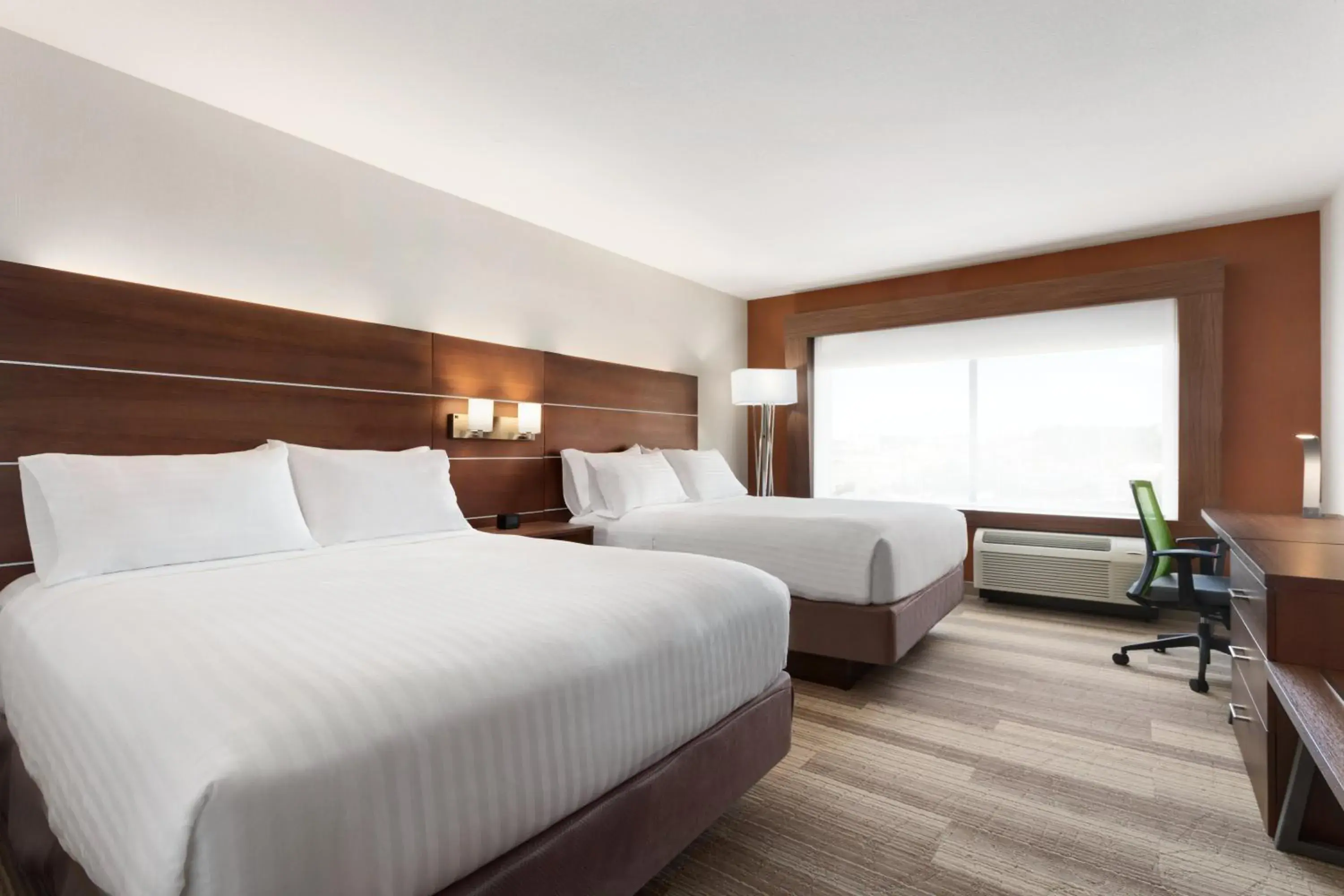 Standard Queen Room with Two Queen Beds and Tub - Accessible in Holiday Inn Express & Suites Duluth North - Miller Hill by IHG Standard Queen Room with Two Queen Beds and Tub - Accessible in Holiday Inn Express & Suites Duluth North - Miller Hill by IHG