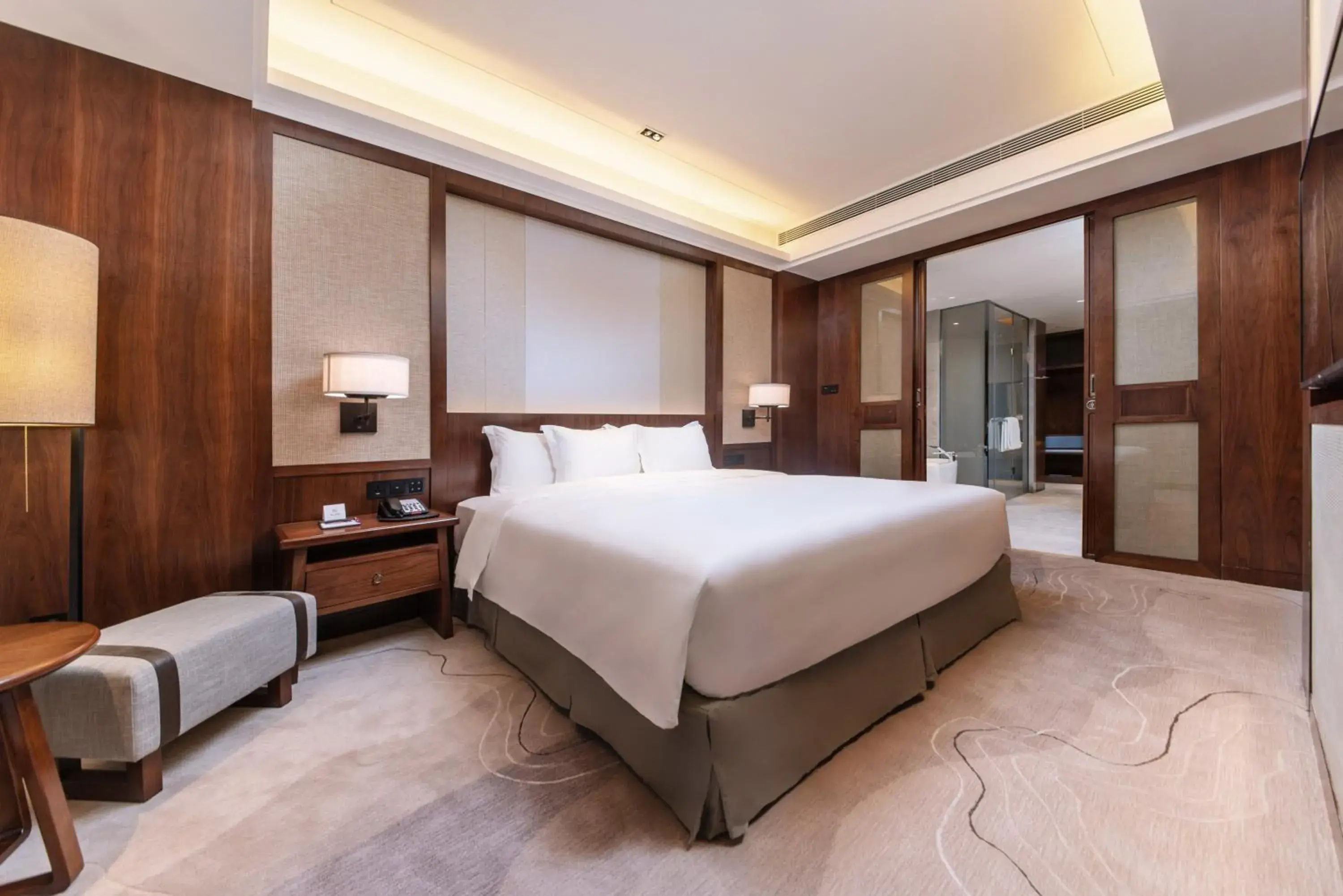 Deluxe Suite in Howard Johnson Neodalle Resort Zhangjiajie Deluxe Suite in Howard Johnson Neodalle Resort Zhangjiajie