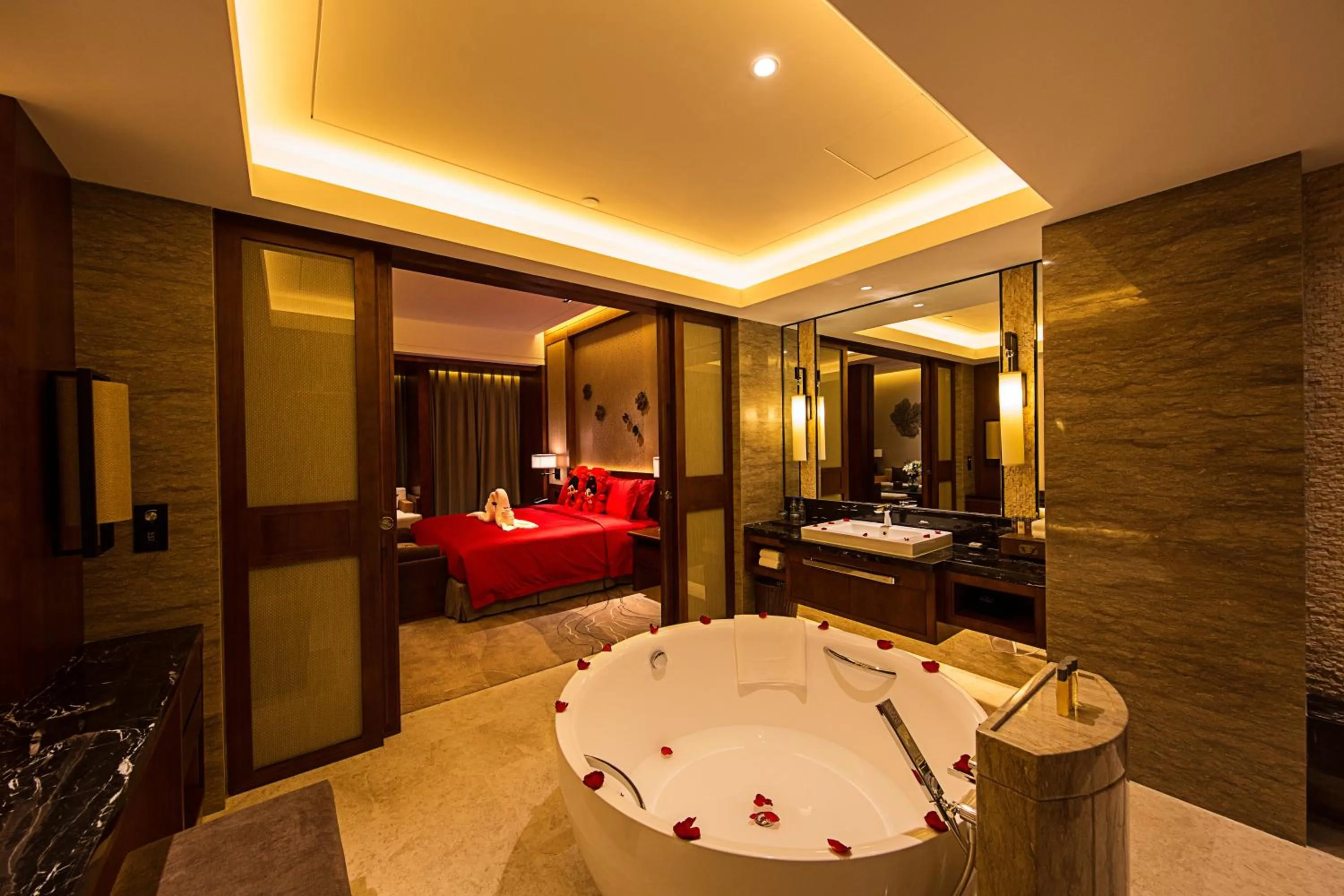 Photo of the whole room, Bed in Howard Johnson Neodalle Resort Zhangjiajie