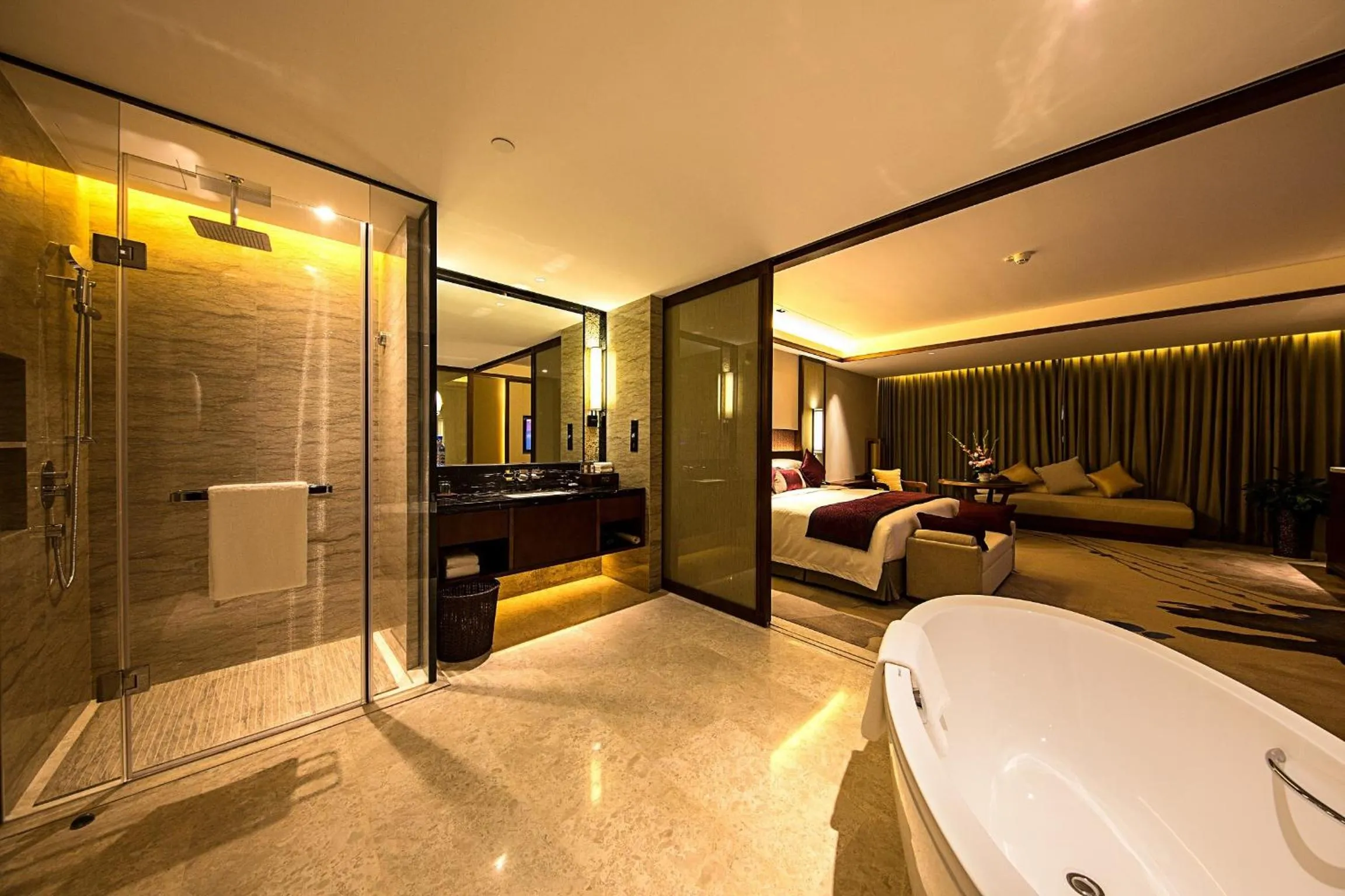 Bathroom, Bed in Howard Johnson Neodalle Resort Zhangjiajie