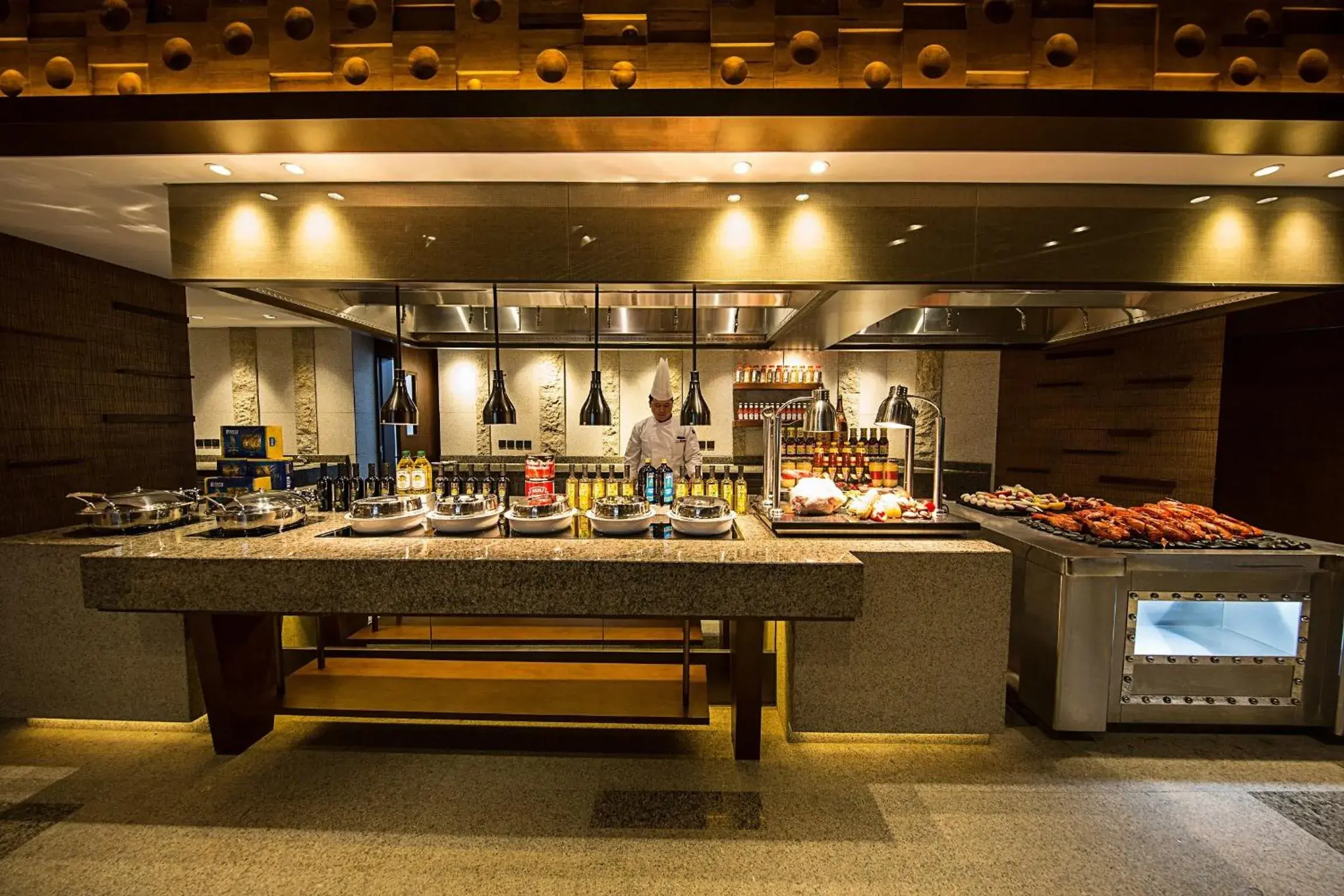 Restaurant/places to eat in Howard Johnson Neodalle Resort Zhangjiajie Restaurant/places to eat in Howard Johnson Neodalle Resort Zhangjiajie