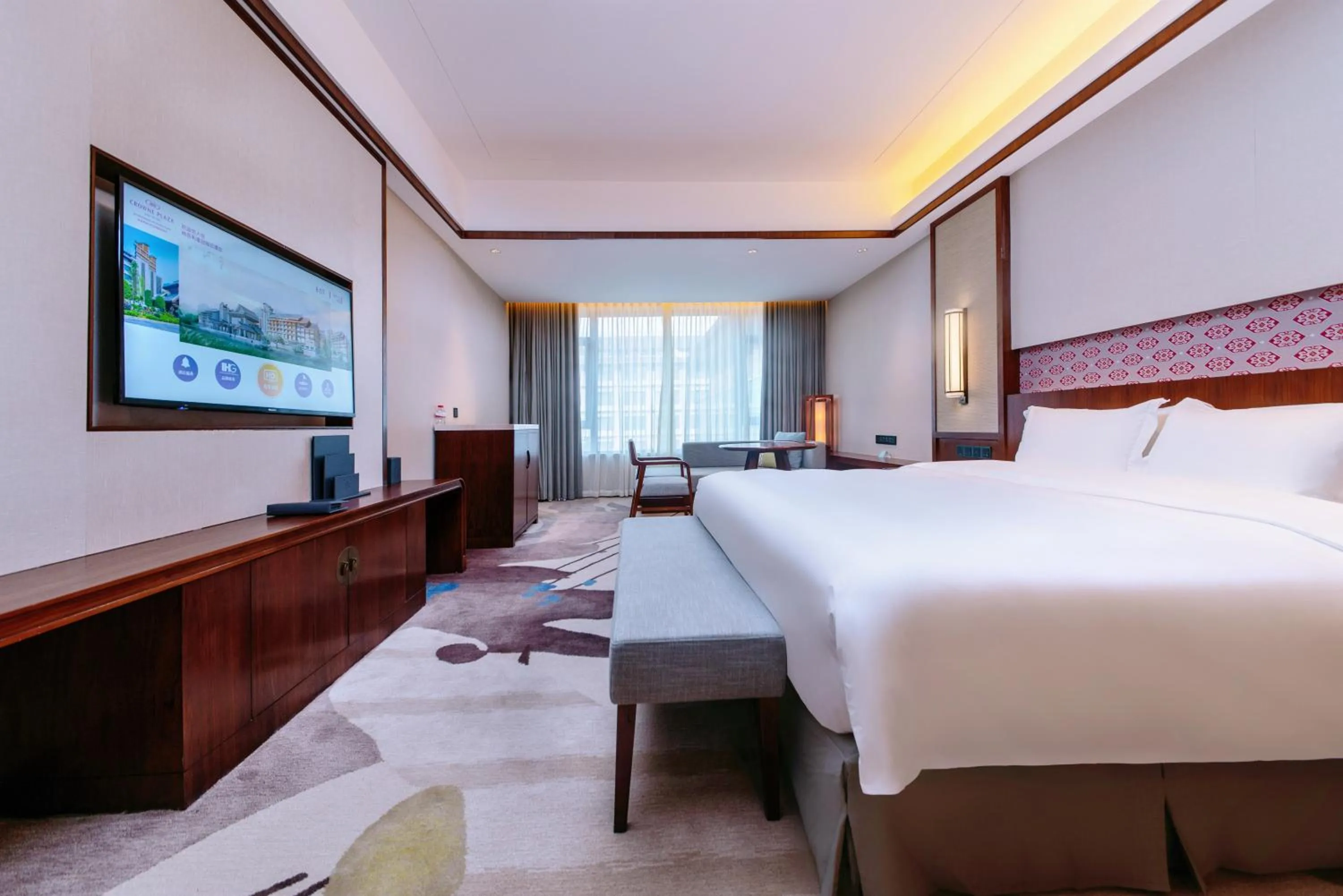 Photo of the whole room, Bed in Howard Johnson Neodalle Resort Zhangjiajie