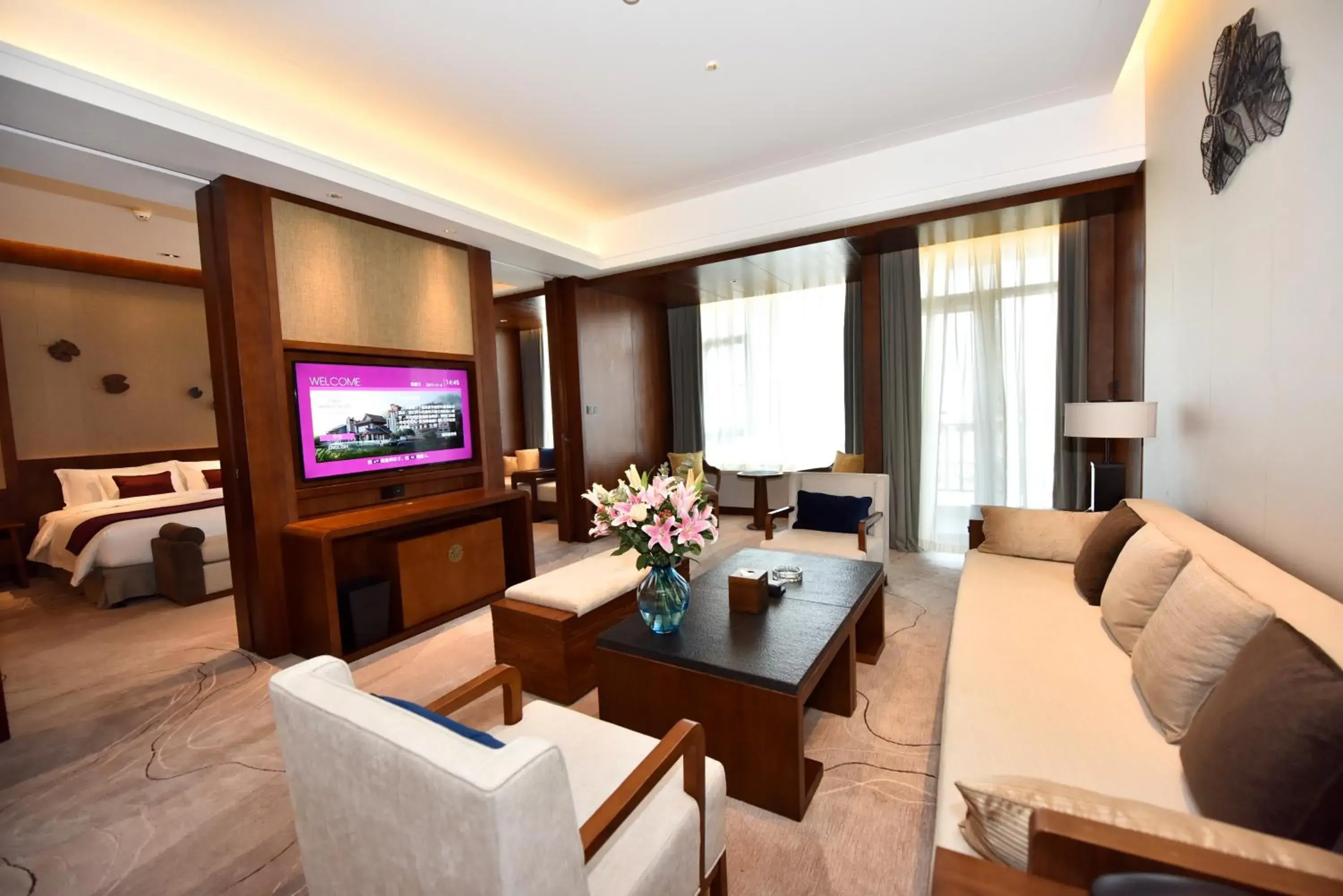 Living room in Howard Johnson Neodalle Resort Zhangjiajie Living room in Howard Johnson Neodalle Resort Zhangjiajie