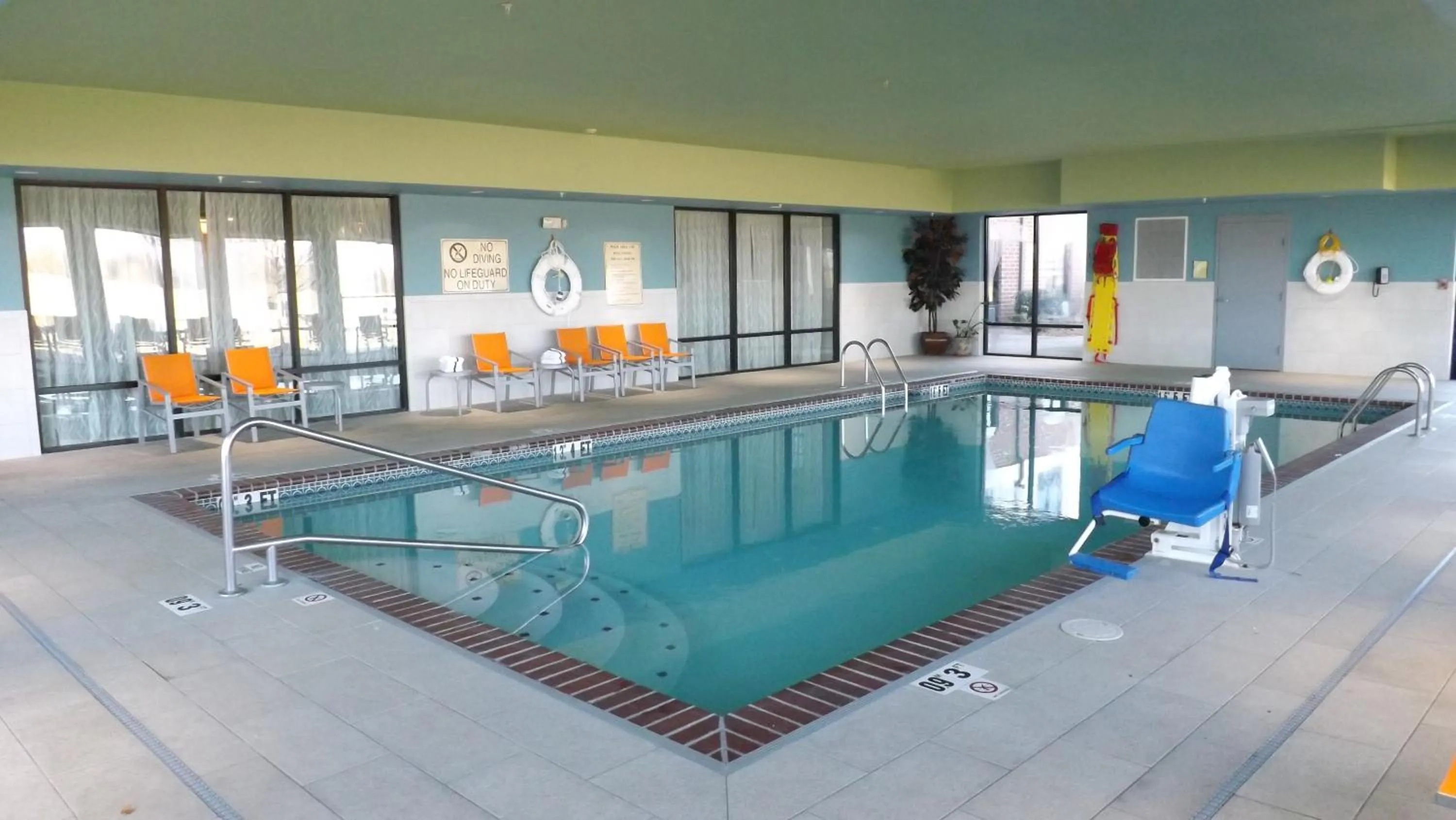 Swimming pool in Holiday Inn Express & Suites Dyersburg by IHG