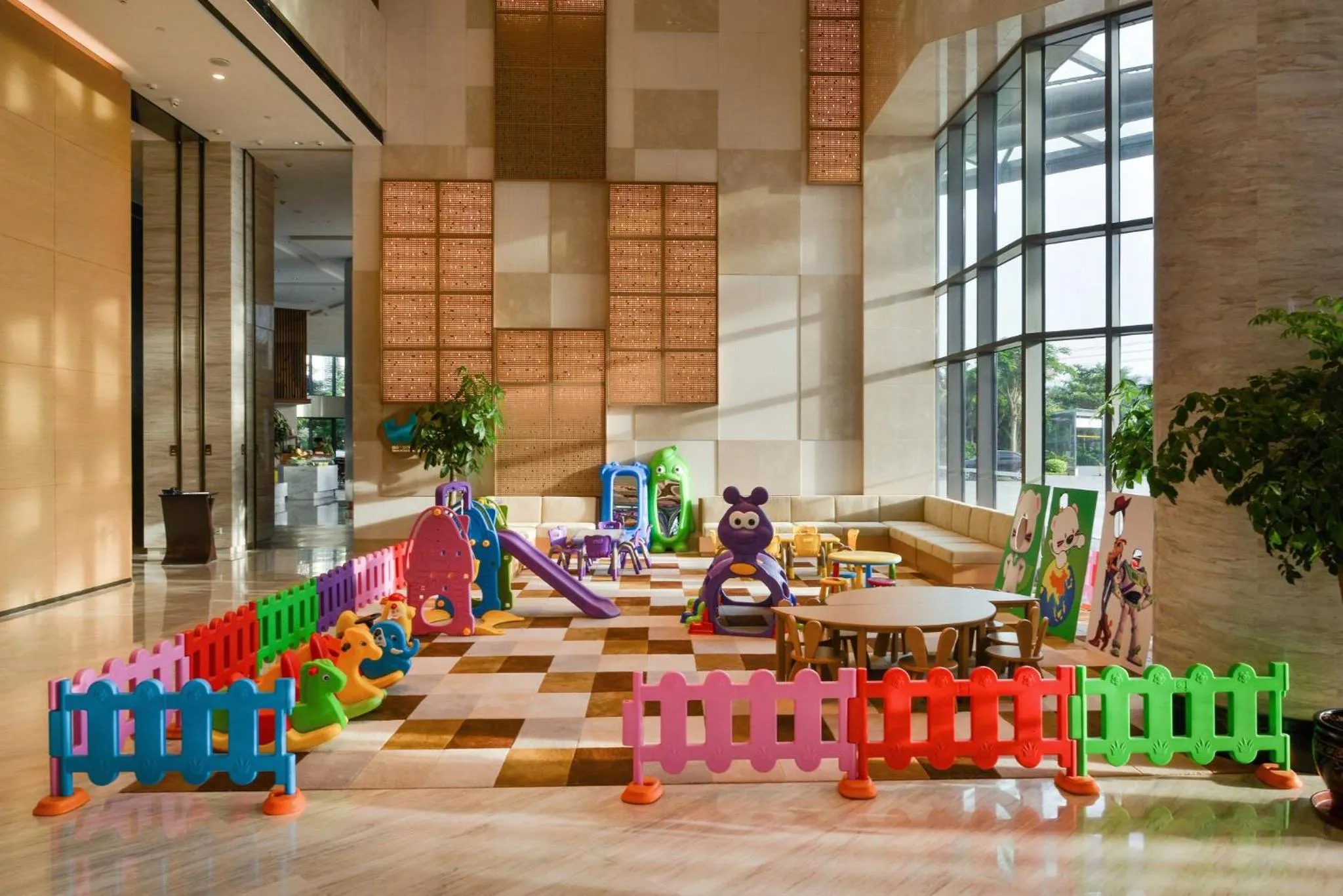 Area and facilities in Holiday Inn Haikou West Coast by IHG
