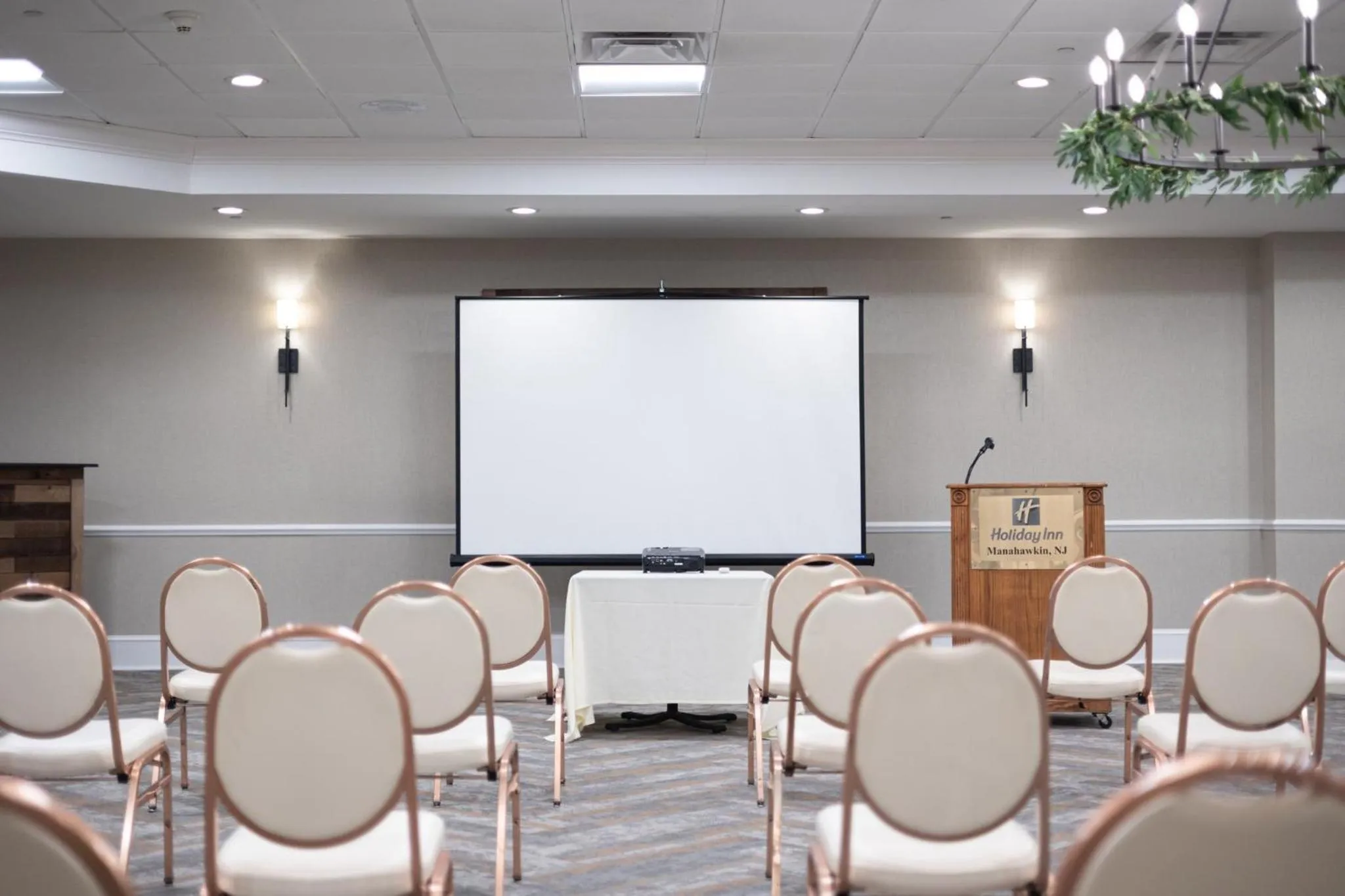 Meeting/conference room in Holiday Inn Manahawkin/Long Beach Island by IHG
