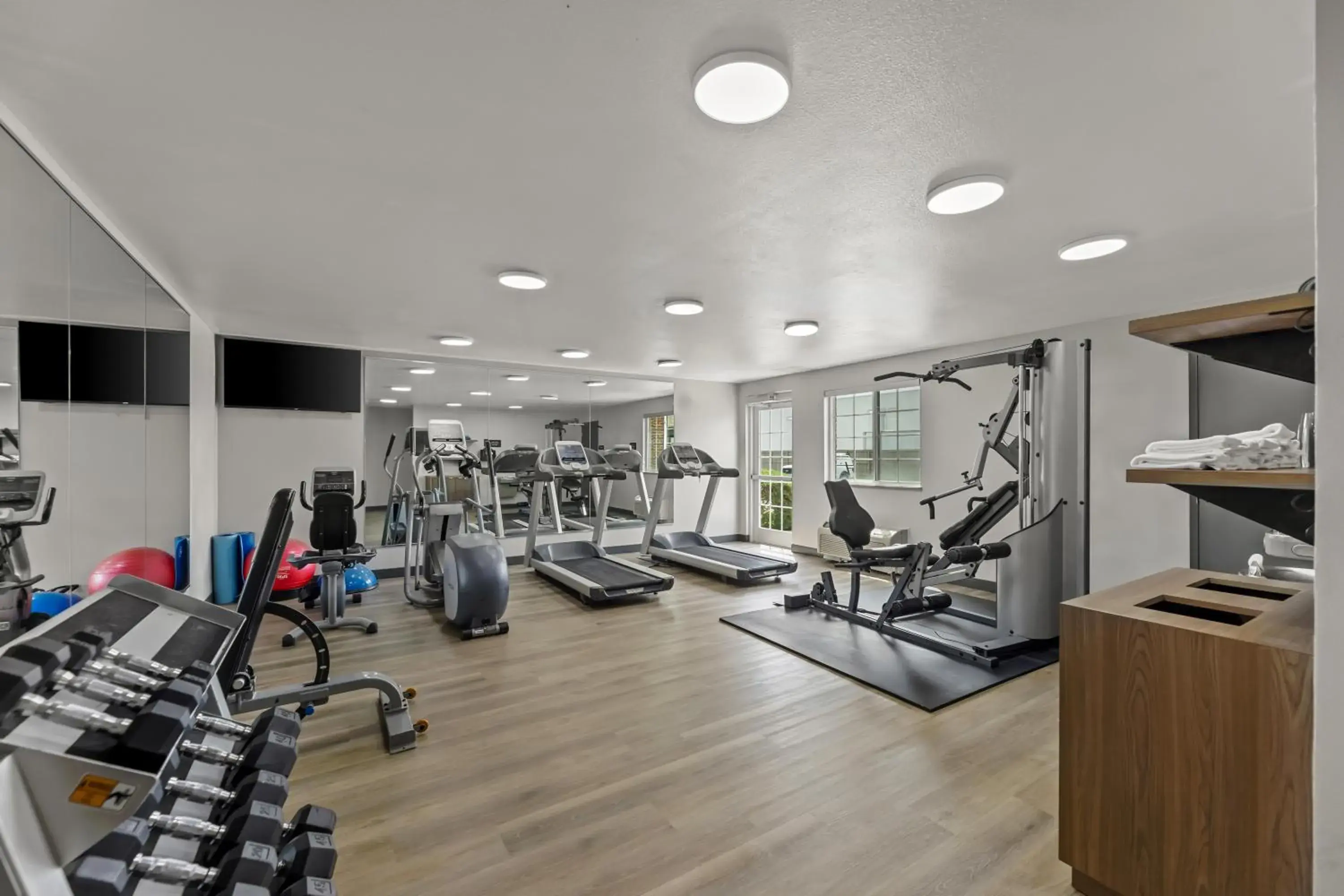 Fitness centre/facilities in Candlewood Suites Flowood, MS by IHG Fitness centre/facilities in Candlewood Suites Flowood, MS by IHG