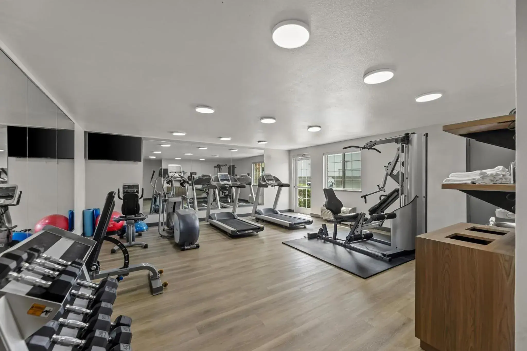 Fitness centre/facilities in Candlewood Suites Flowood, MS by IHG Fitness centre/facilities in Candlewood Suites Flowood, MS by IHG