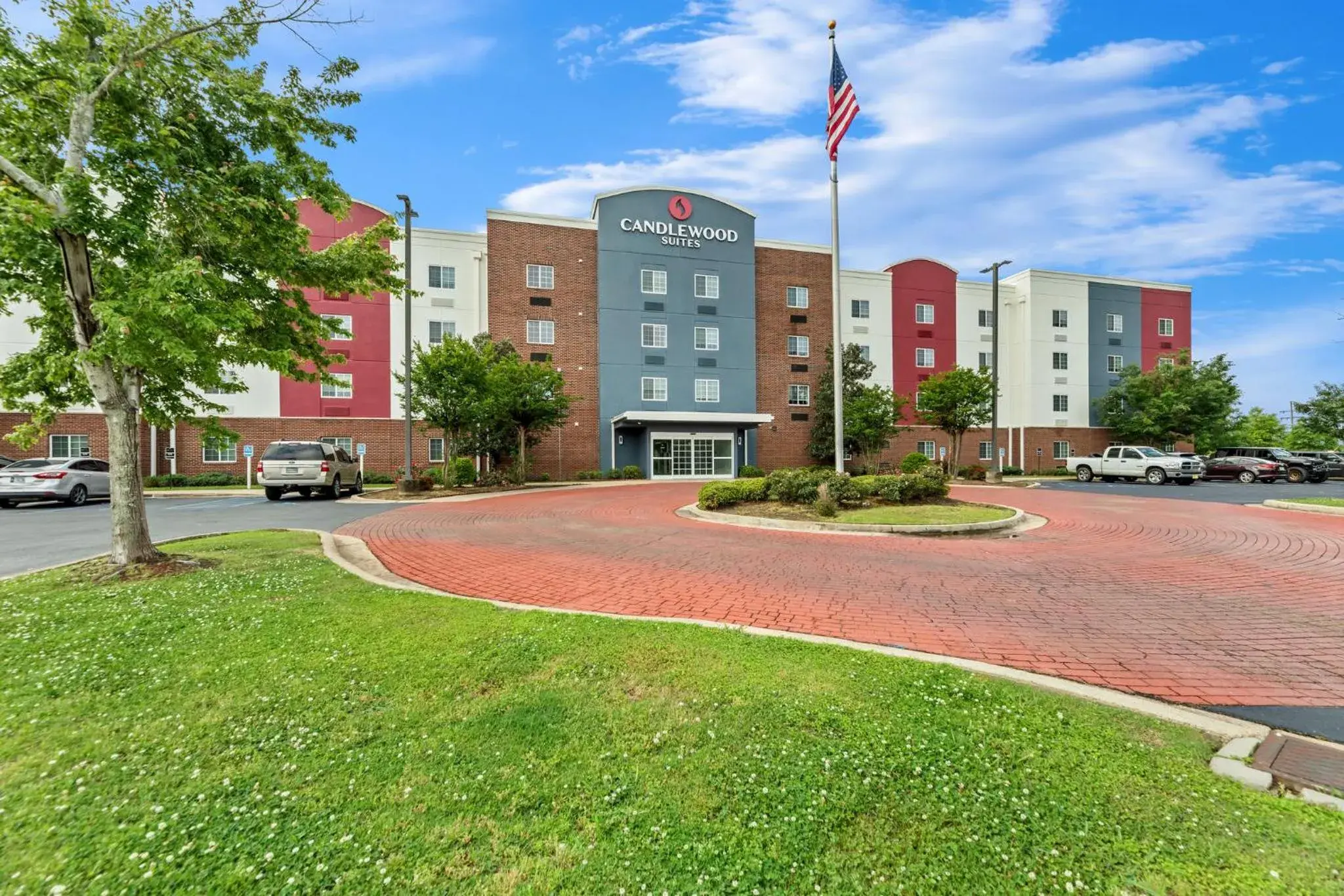 Property building in Candlewood Suites Flowood, MS by IHG Property building in Candlewood Suites Flowood, MS by IHG