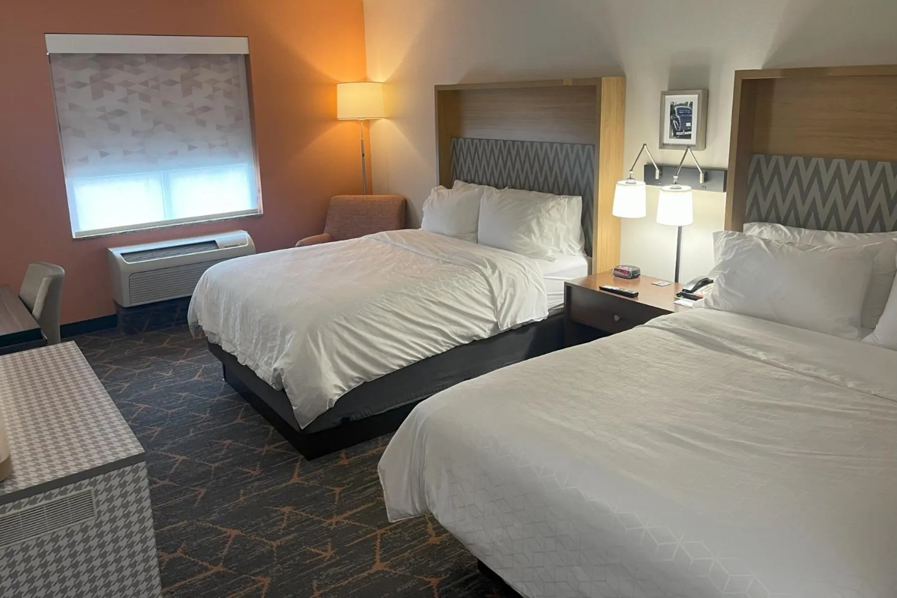 Bed in Holiday Inn Jackson NW - Airport Road by IHG