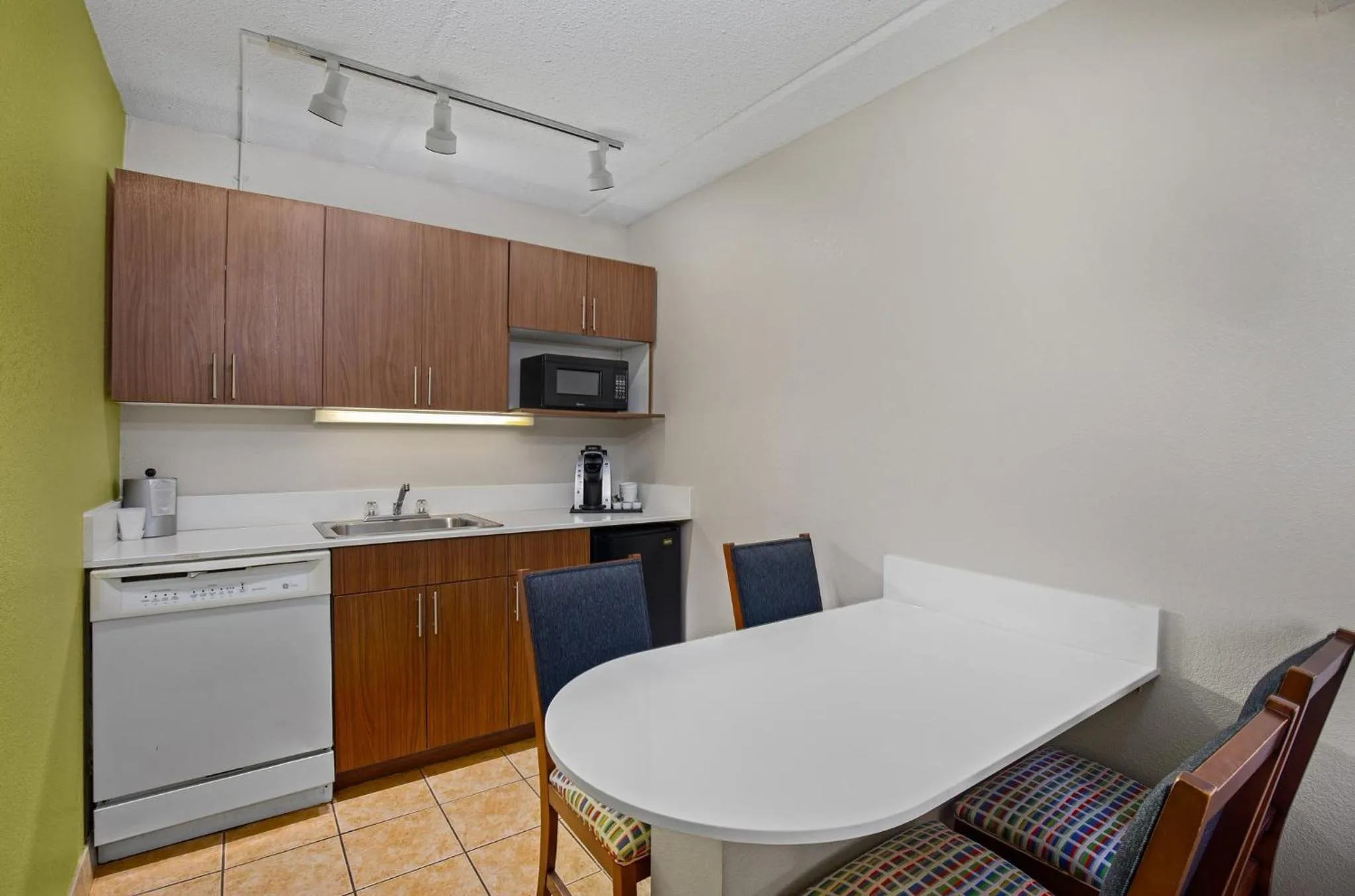 Photo of the whole room in Holiday Inn Express & Suites Kings Mountain - Shelby Area by IHG