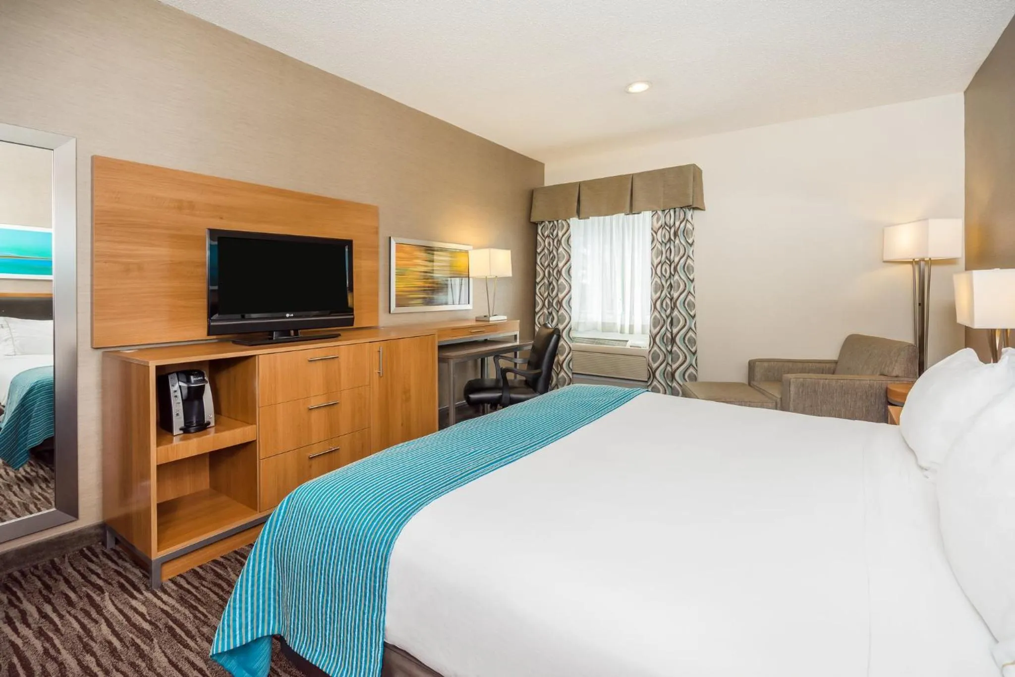 Photo of the whole room, Bed in Holiday Inn Express Annapolis East-Kent Island by IHG