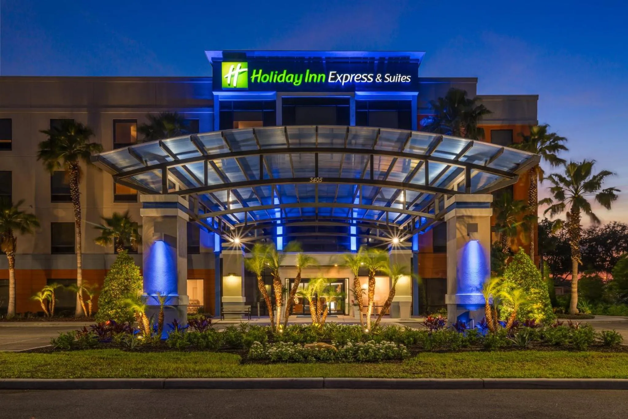 Property building in Holiday Inn Express & Suites Lakeland South by IHG