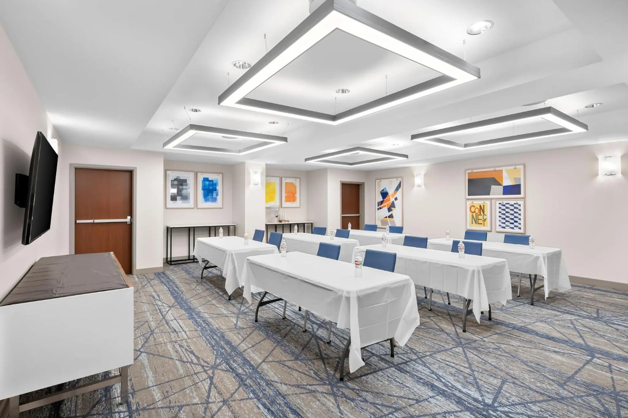 Meeting/conference room in Holiday Inn Express & Suites Morrilton by IHG