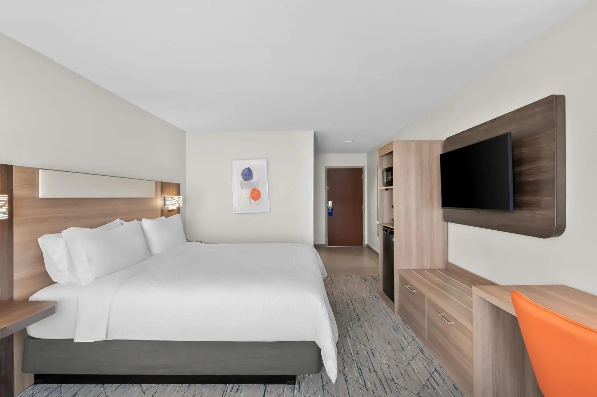 Photo of the whole room, Bed in Holiday Inn Express & Suites Morrilton by IHG