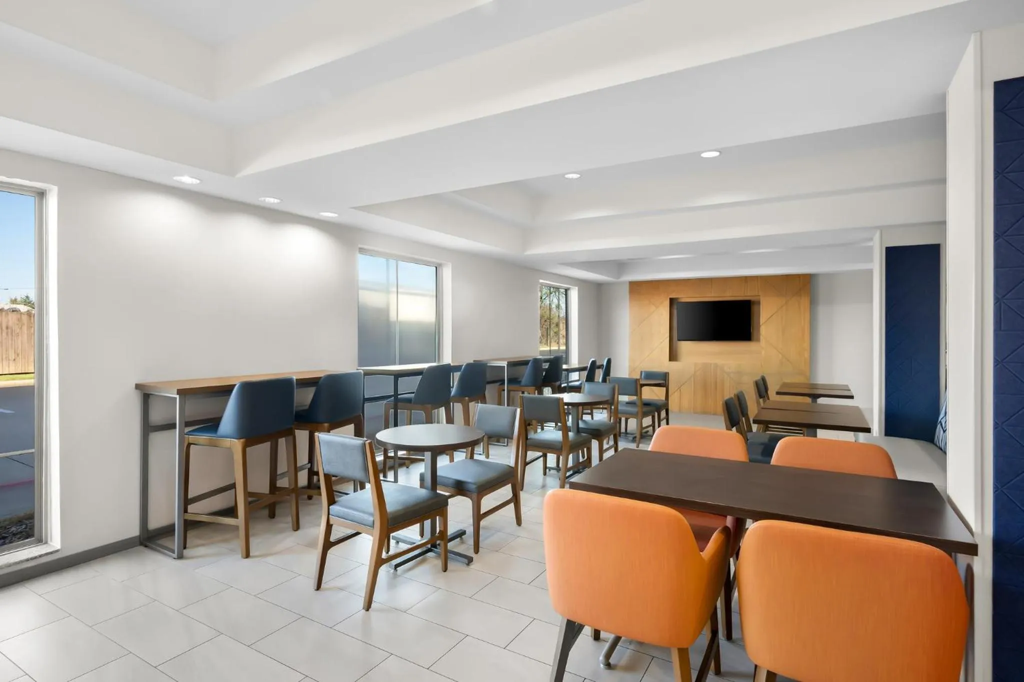 Breakfast in Holiday Inn Express & Suites Morrilton by IHG