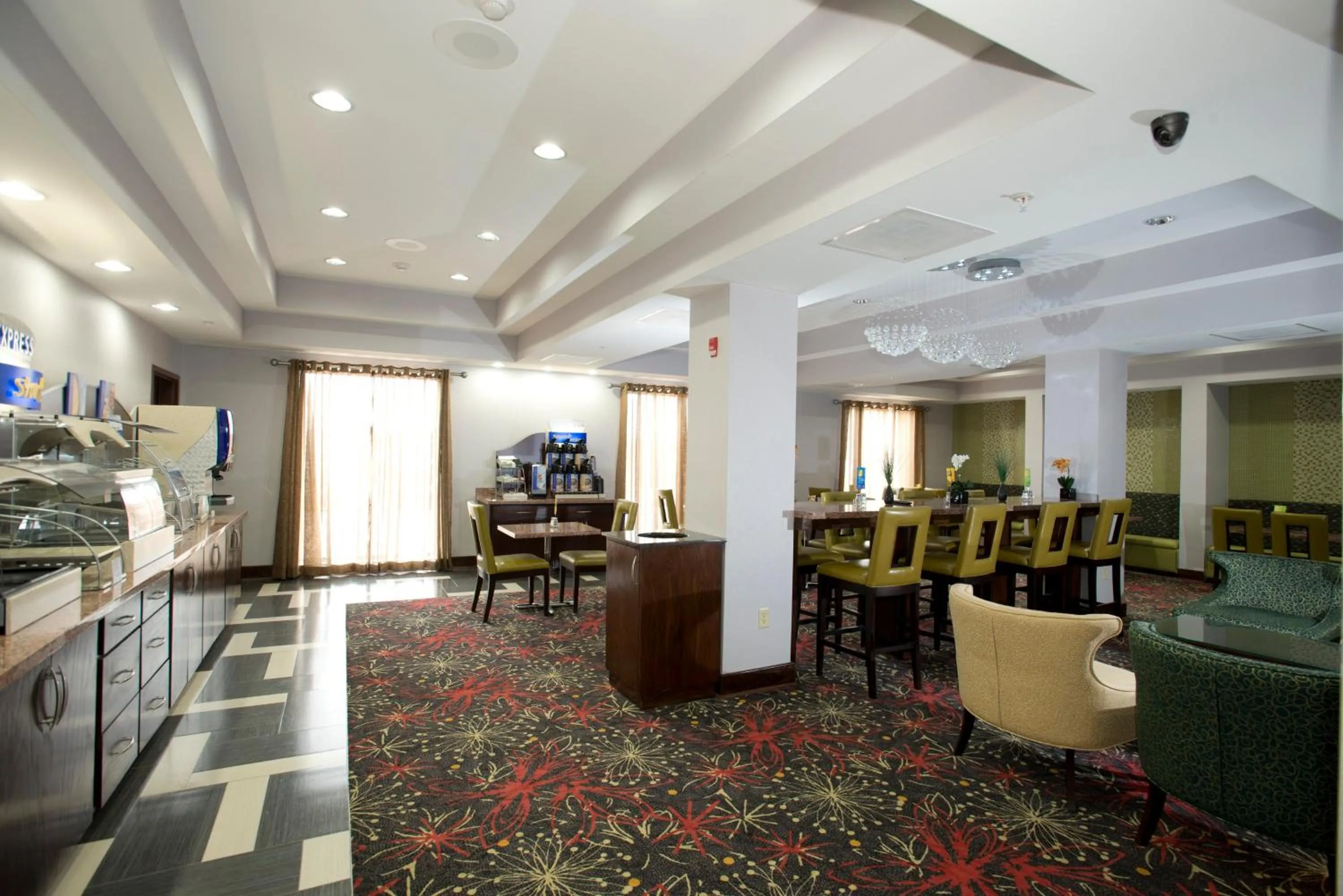 Breakfast in Holiday Inn Express & Suites Morrilton by IHG