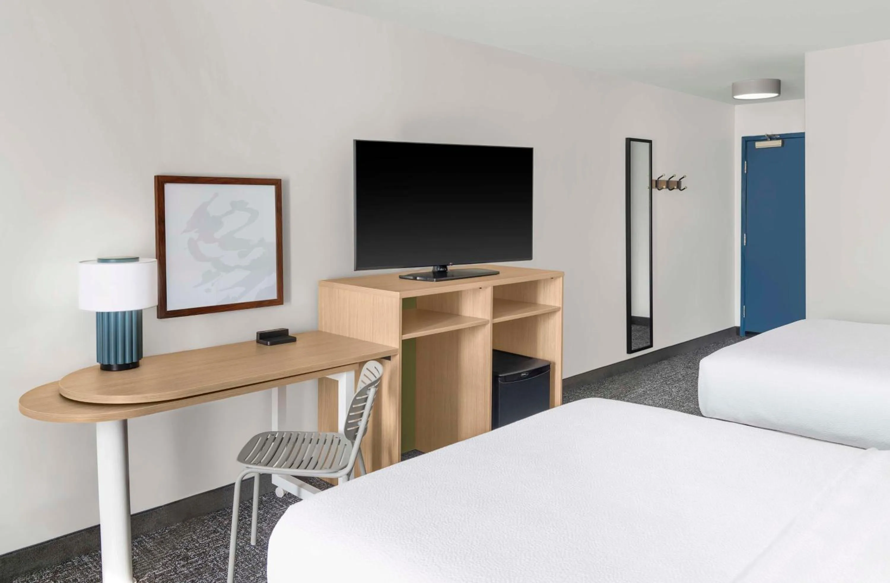 Bedroom, Bed in Spark By Hilton Lansing