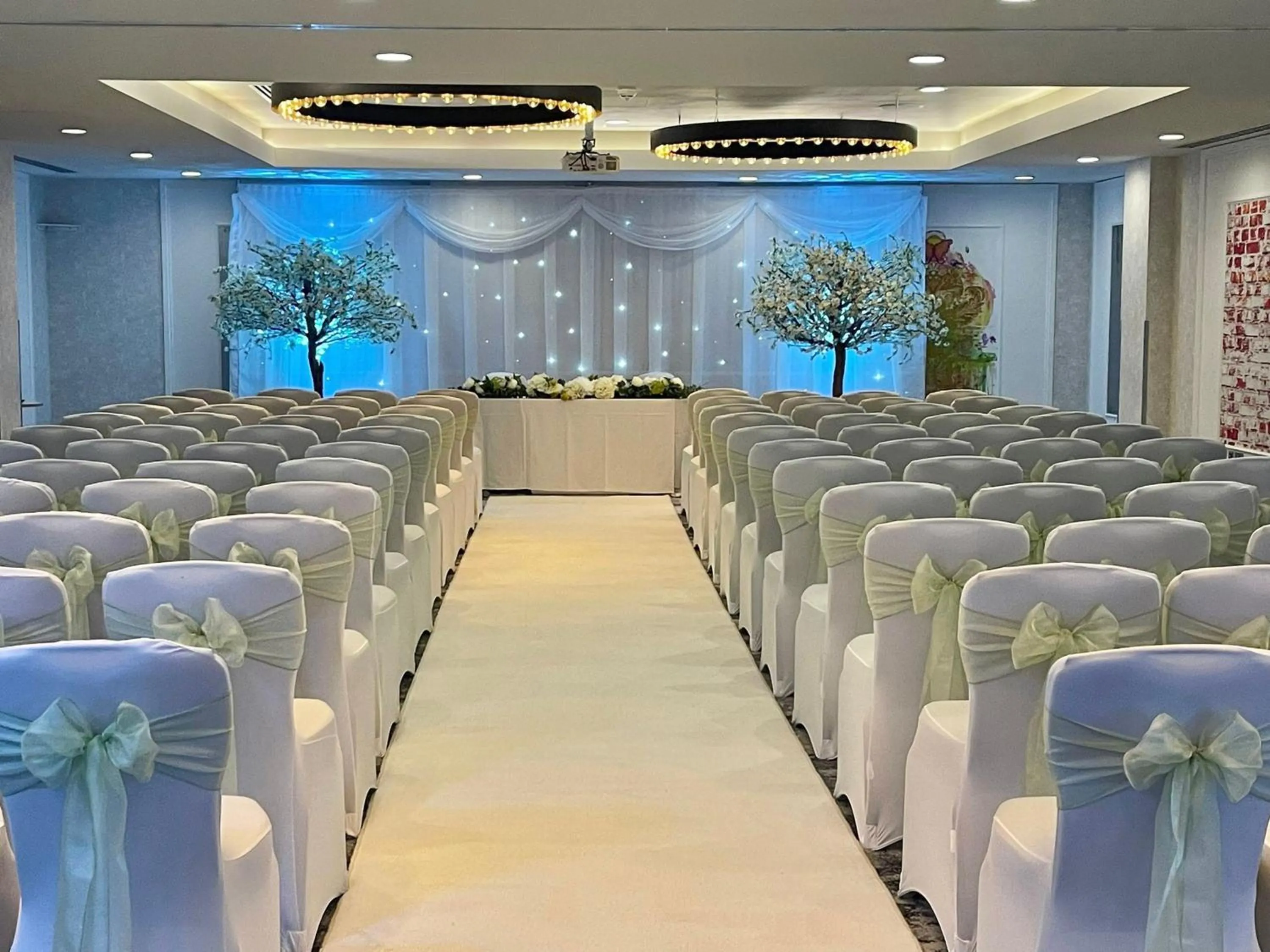 Meeting/conference room in Holiday Inn Manchester - City Centre by IHG