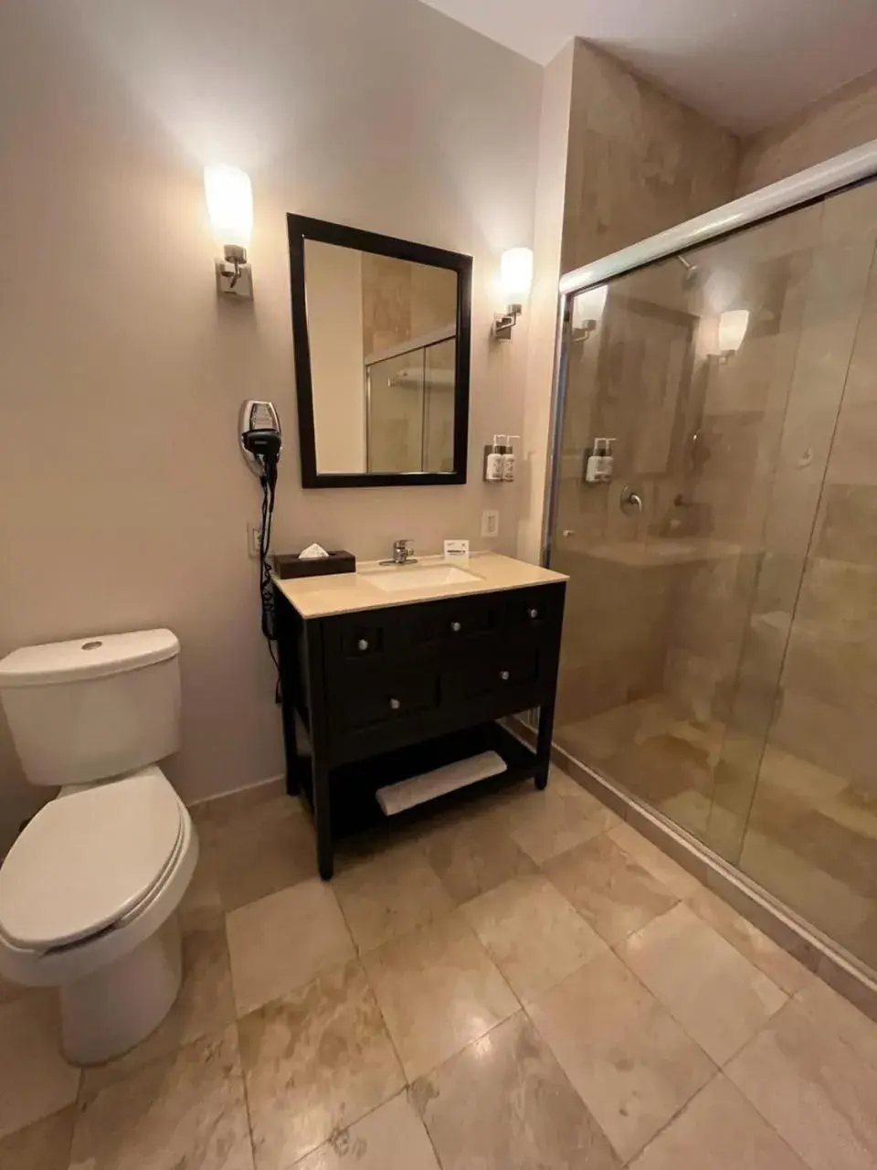 Standard Room with Two Queen Beds in Holiday Inn Mexico Santa Fe by IHG Standard Room with Two Queen Beds in Holiday Inn Mexico Santa Fe by IHG