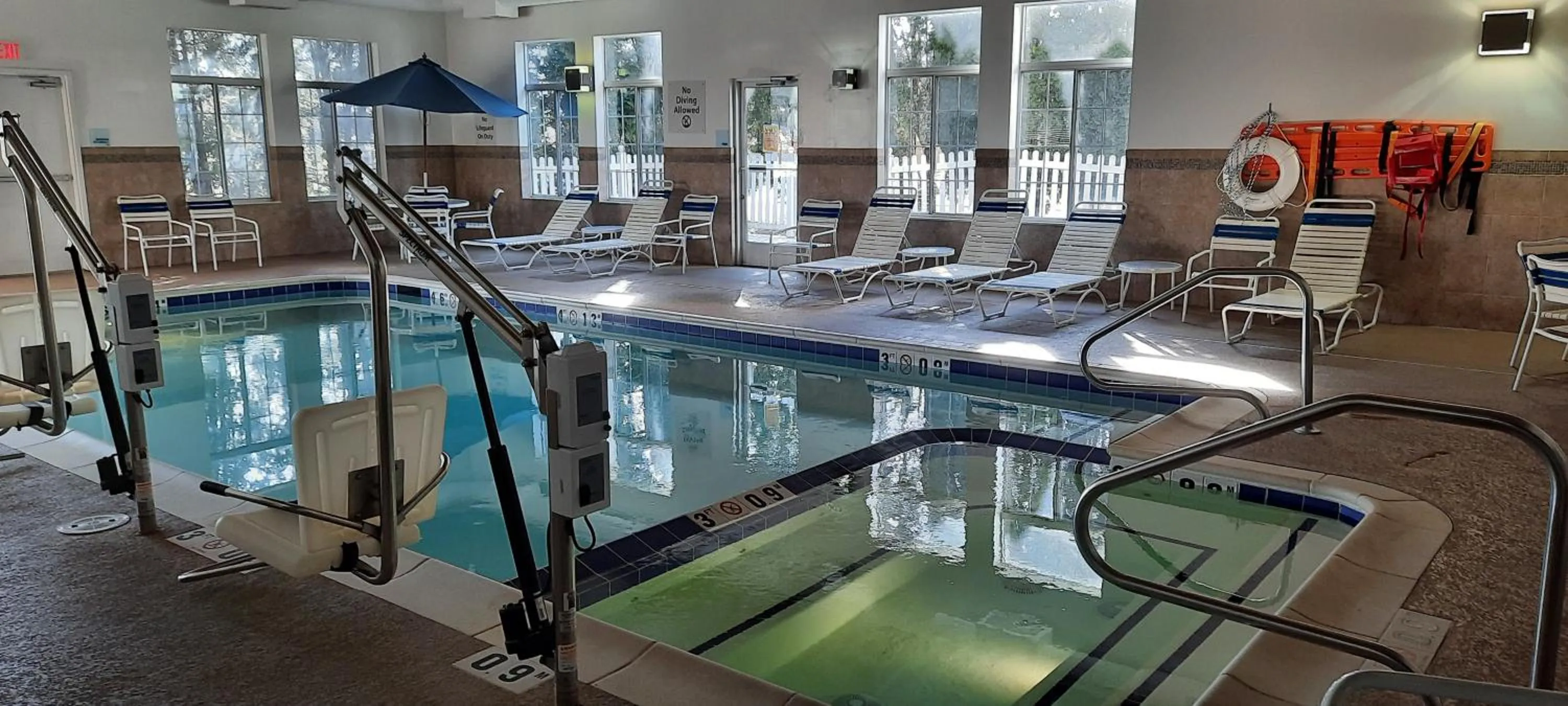 Swimming pool in Holiday Inn Express & Suites New Buffalo, MI by IHG