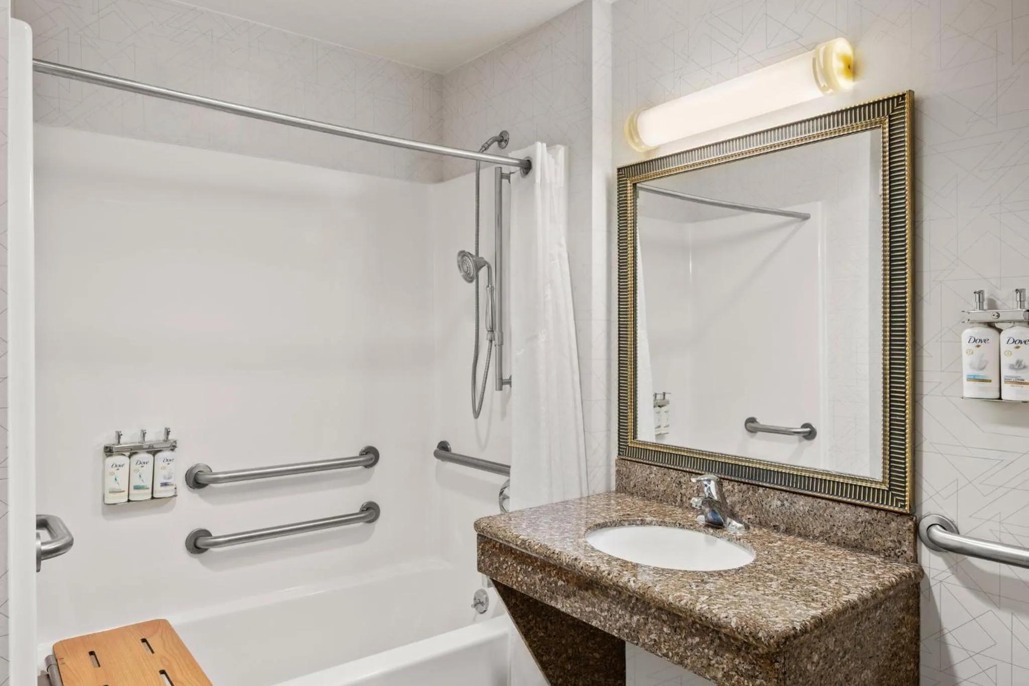 Photo of the whole room in Holiday Inn Express & Suites New Buffalo, MI by IHG