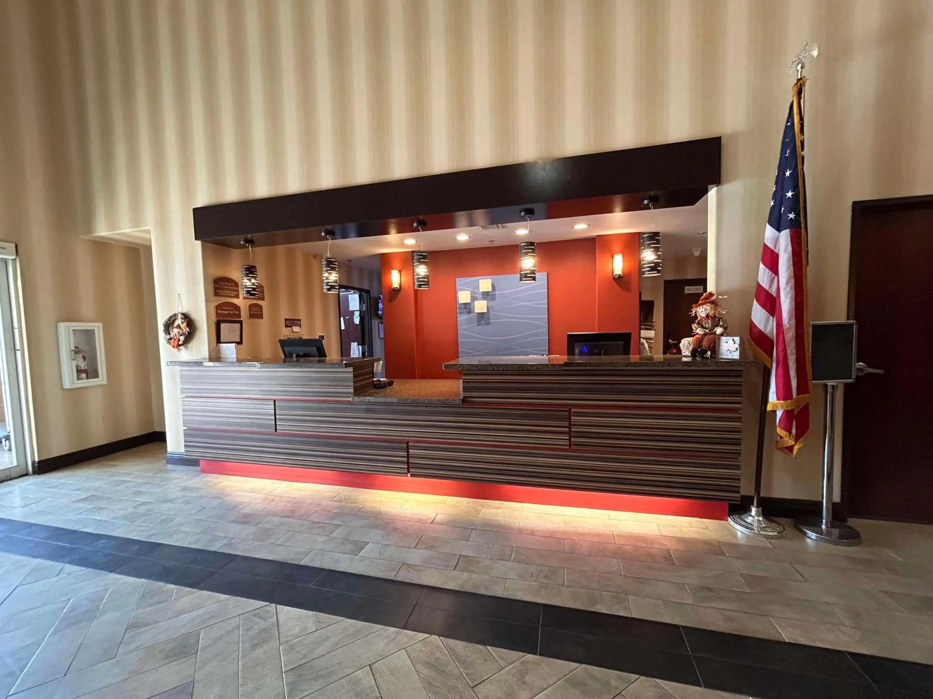 Lobby or reception in Express Inn Leesville Ft Johnson, SureStay Collection by Best Western