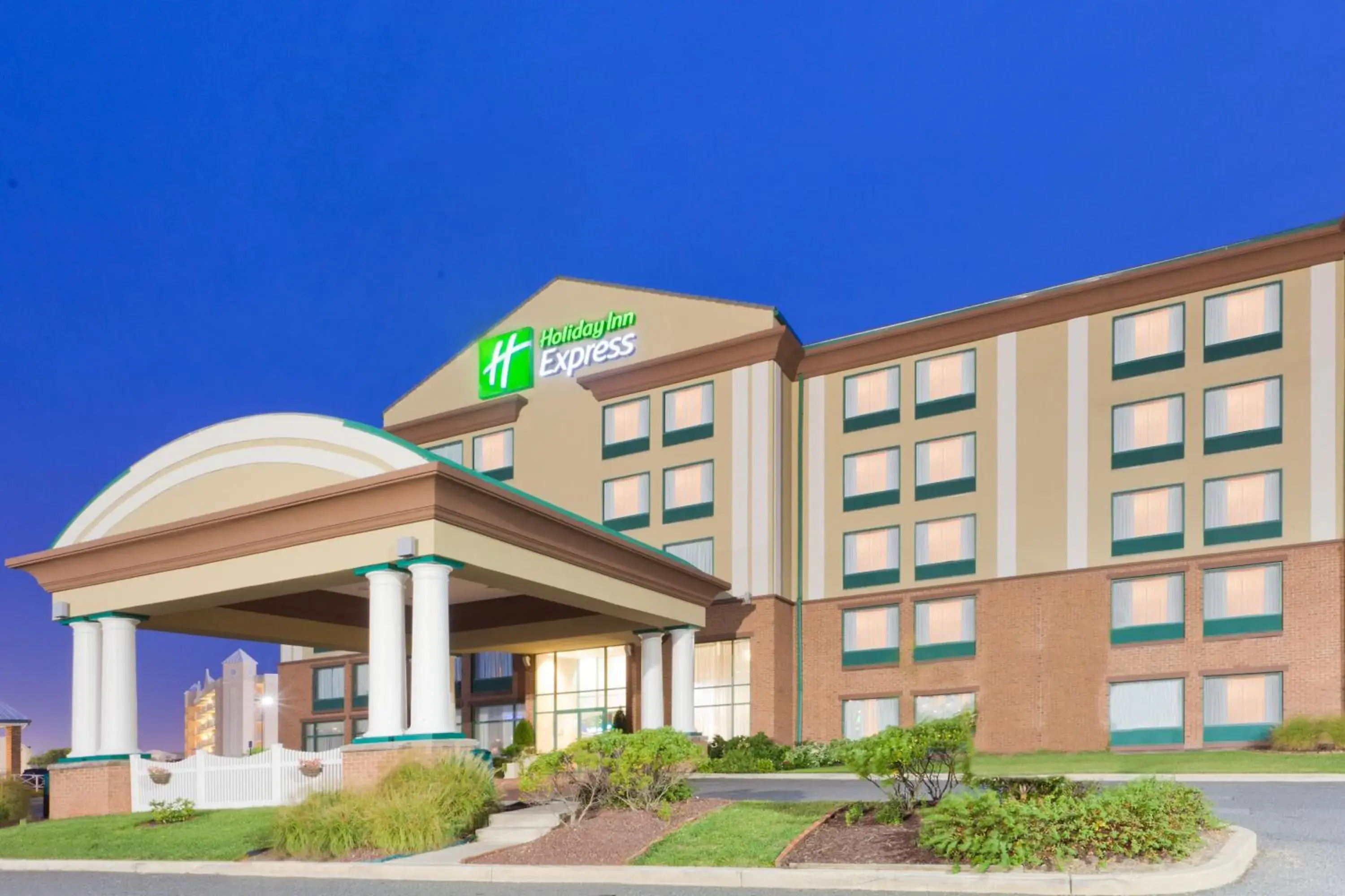 Property building in Holiday Inn Express & Suites - Ocean City by IHG Property building in Holiday Inn Express & Suites - Ocean City by IHG