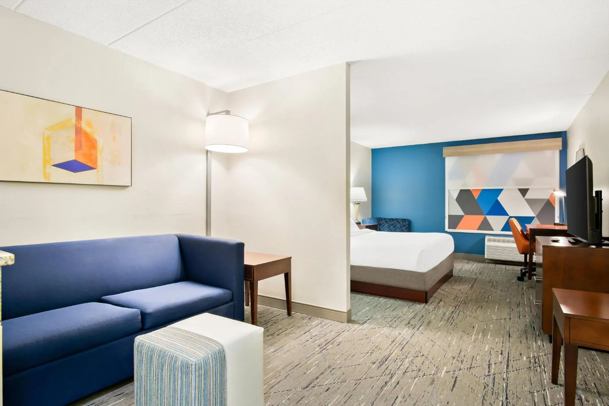Photo of the whole room, Bed in Holiday Inn Express & Suites - Ocean City by IHG