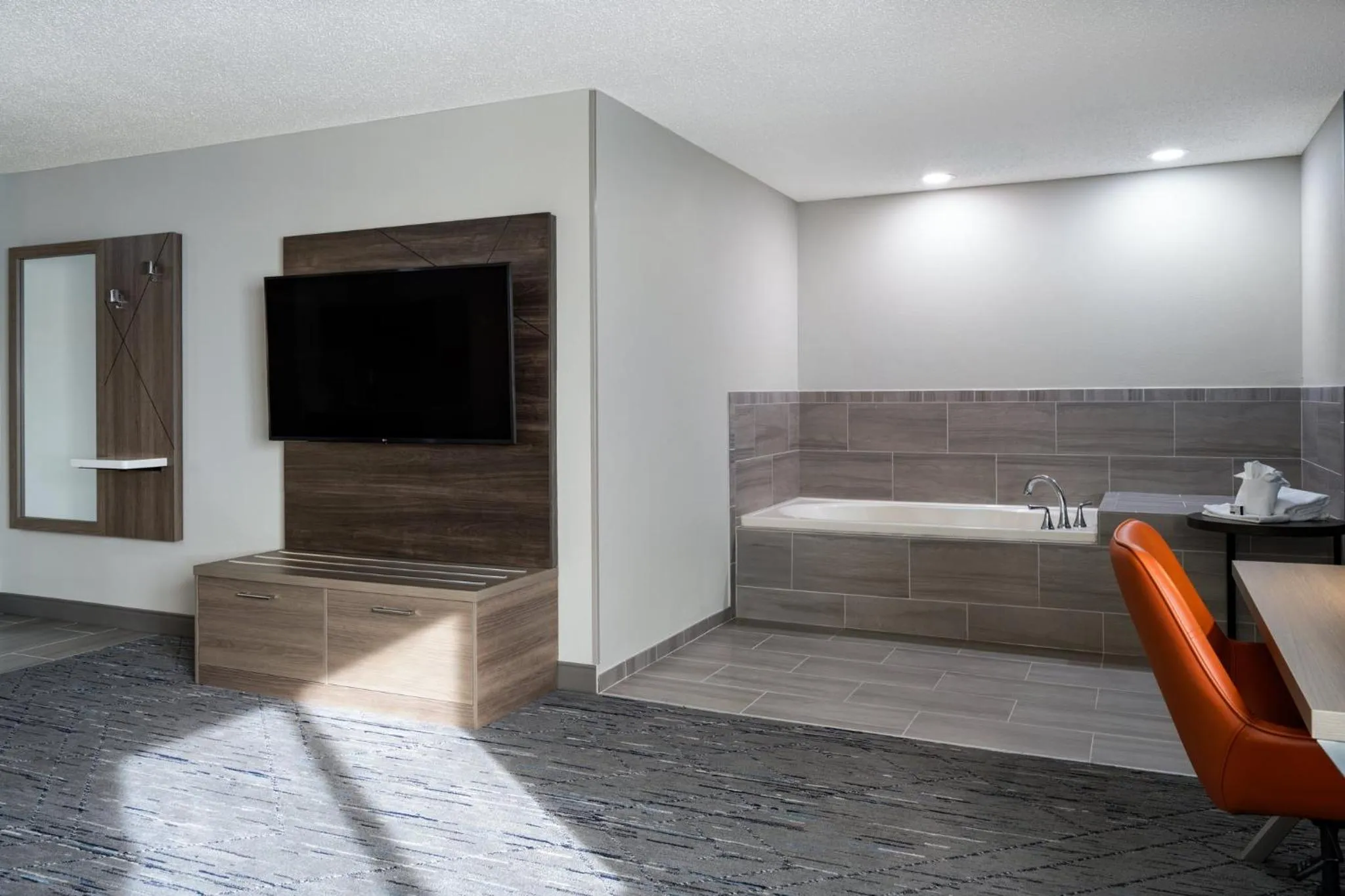 Bedroom in Holiday Inn Express & Suites Midwest City by IHG