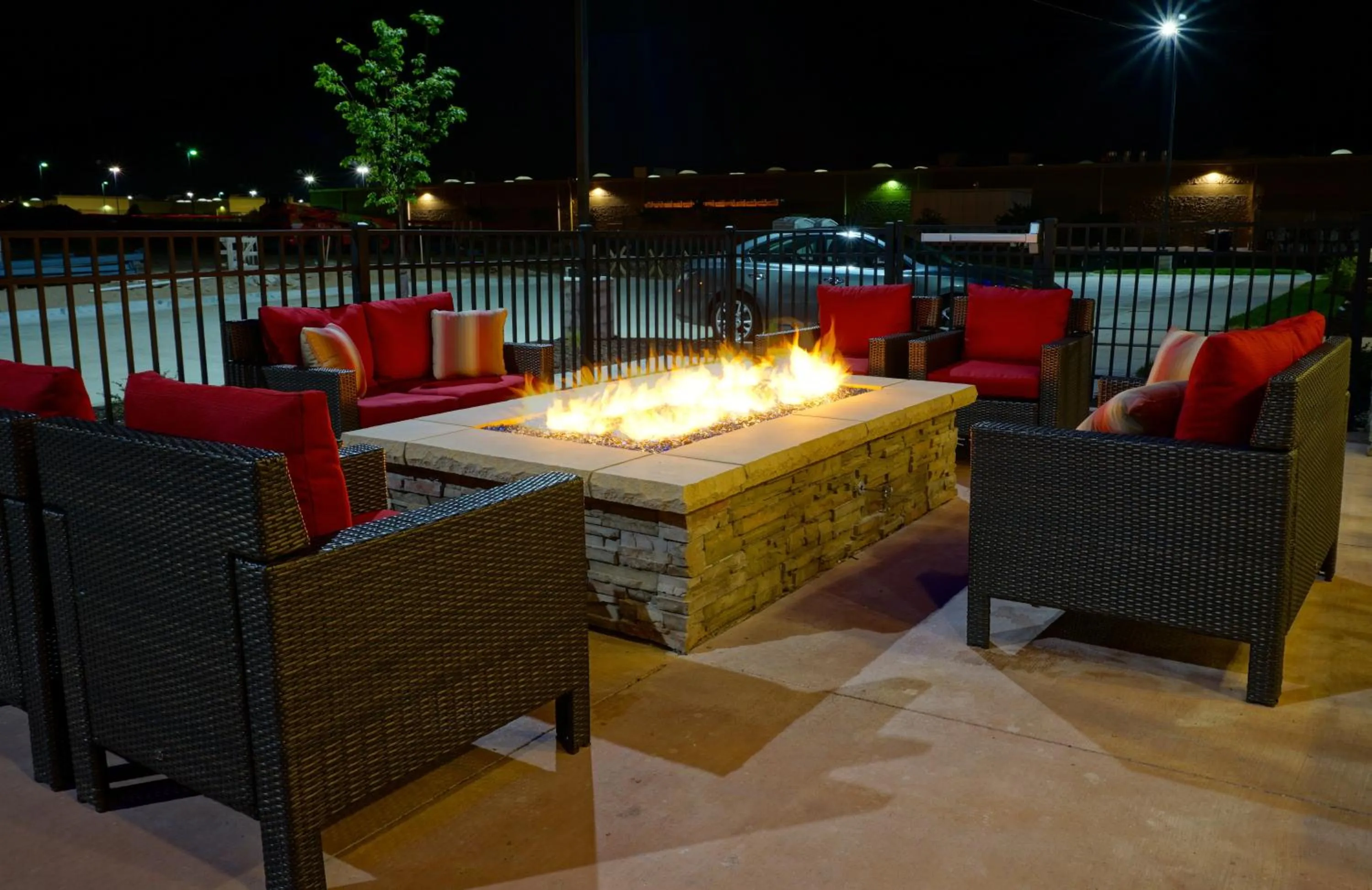 Decorative detail in Holiday Inn Express & Suites Omaha - Millard Area by IHG