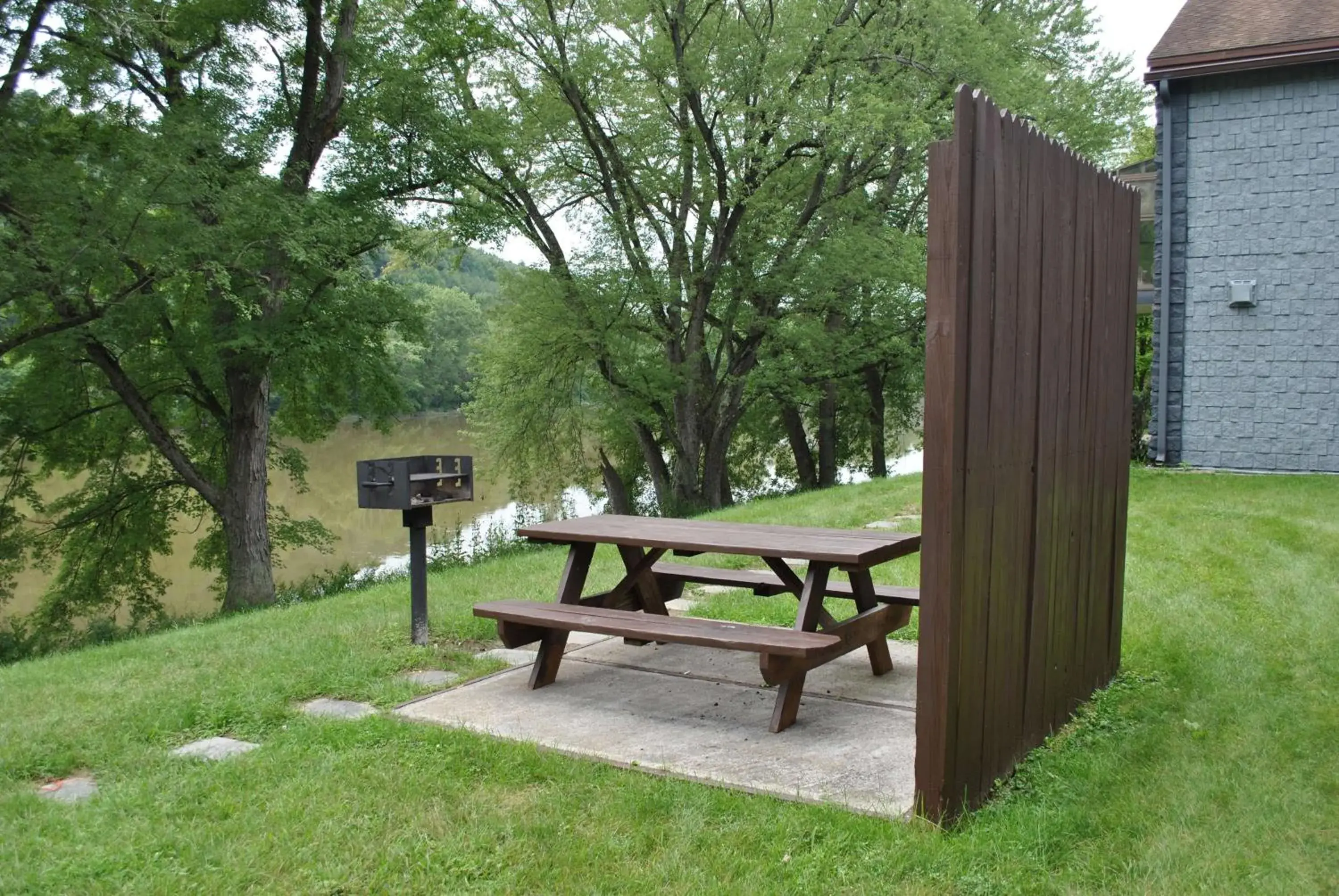 Property building in Best Western Owego Inn Property building in Best Western Owego Inn