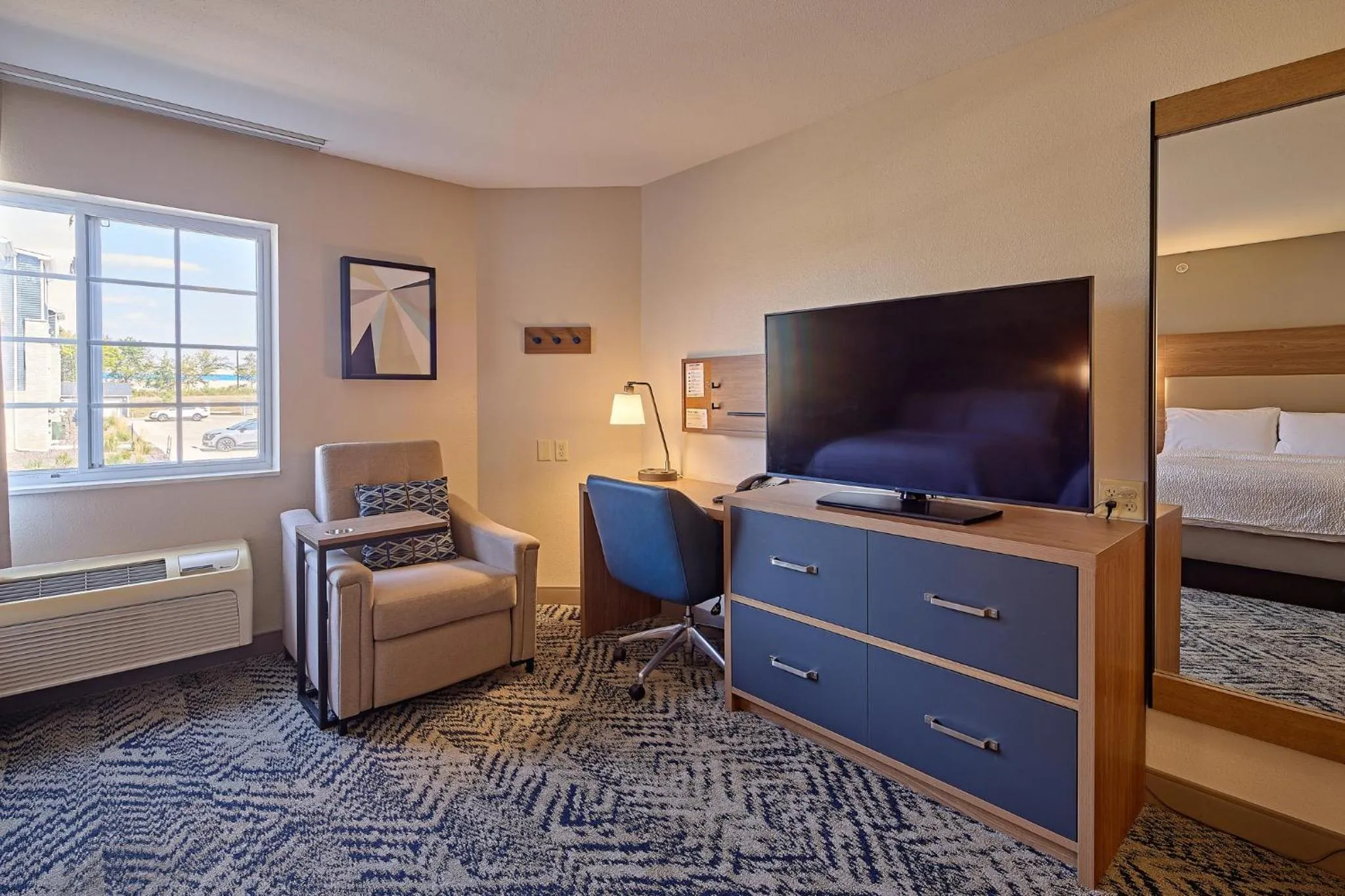 Photo of the whole room, Bed in Candlewood Suites - Peoria at Grand Prairie by IHG