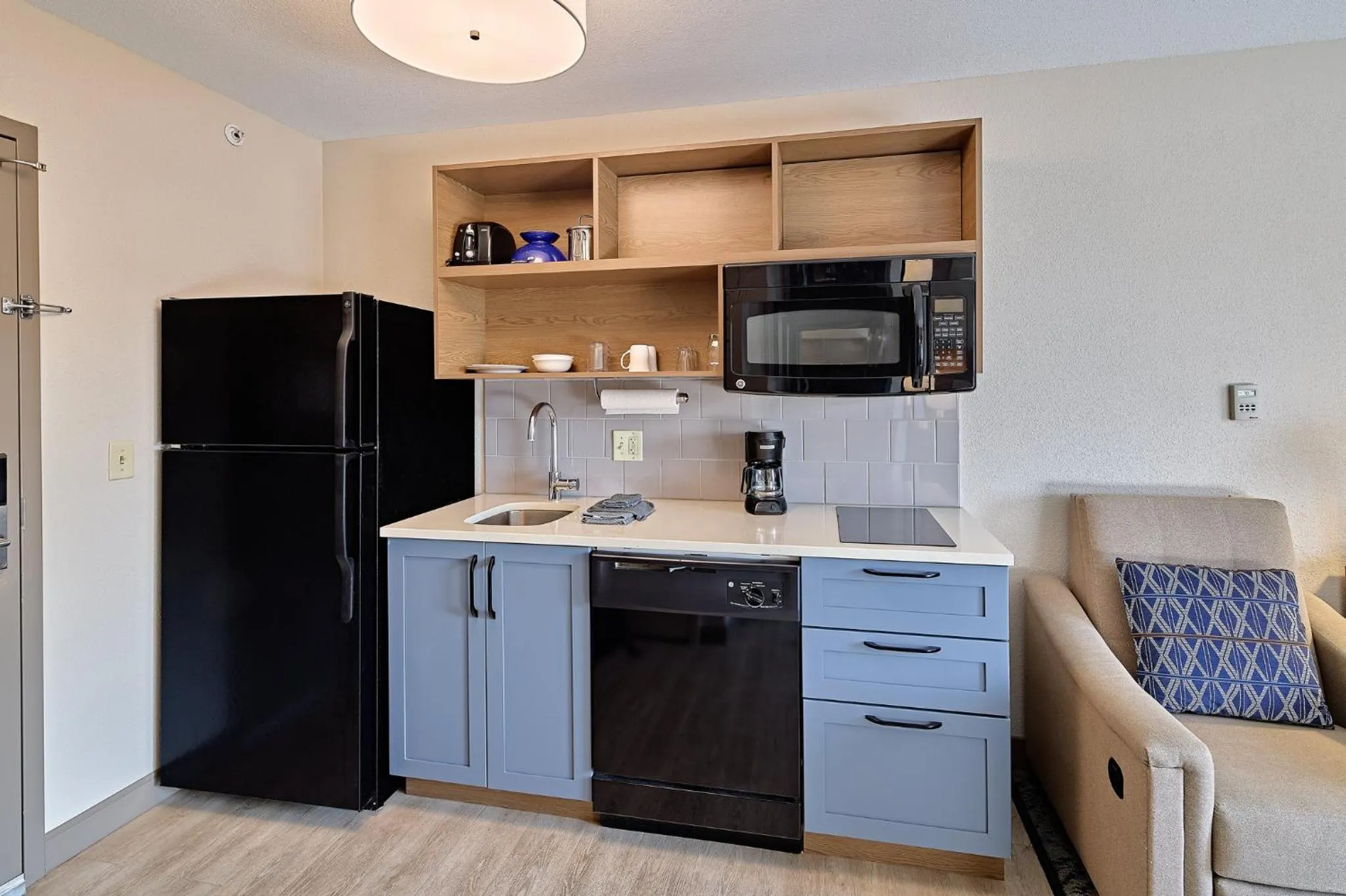 Photo of the whole room in Candlewood Suites - Peoria at Grand Prairie by IHG