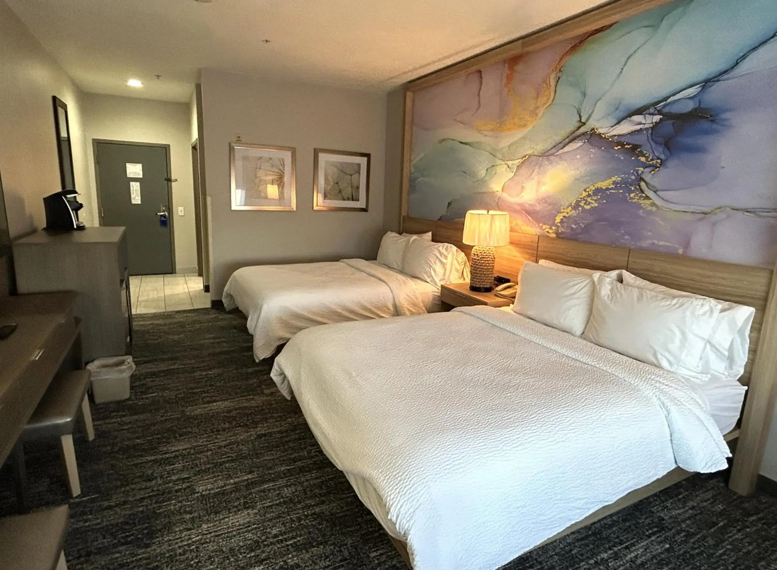 Bed in Best Western Plus Pocomoke City Bed in Best Western Plus Pocomoke City