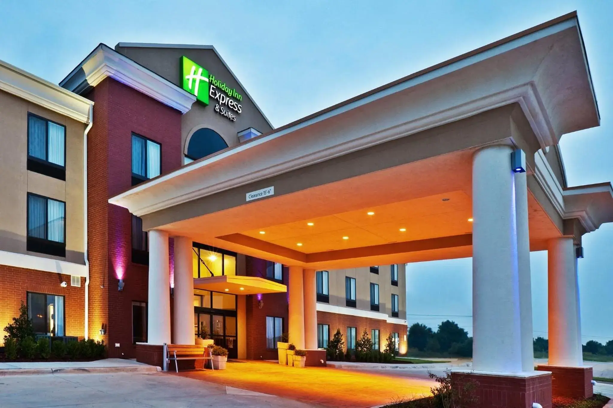 Property building in Holiday Inn Express & Suites Perry by IHG Property building in Holiday Inn Express & Suites Perry by IHG