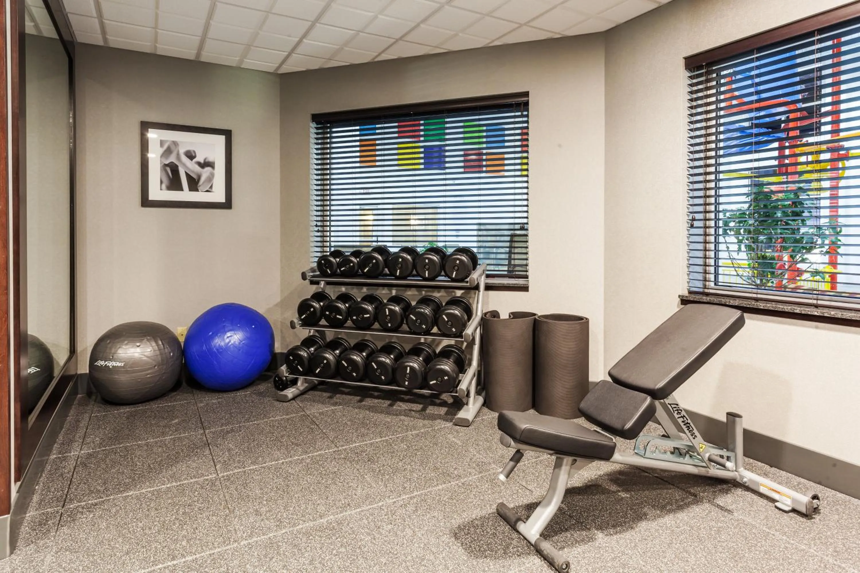 Spa and wellness centre/facilities in Holiday Inn Express & Suites Rapid City by IHG